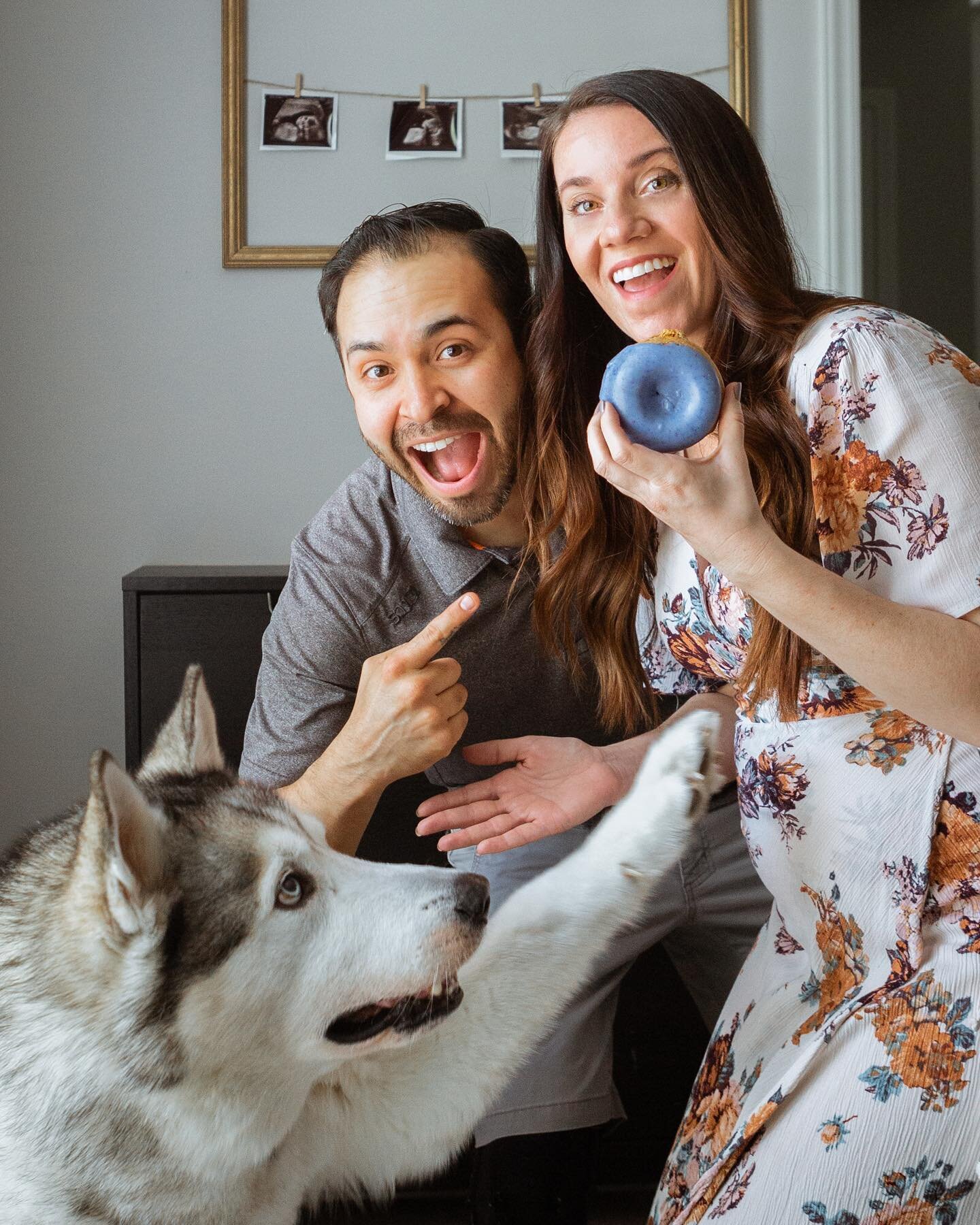 WE&rsquo;RE HAVING A BOY! 💙💙💙 Jen and I (plus Blake🐺) were thrilled to find out that our first baby is a boy. We are extremely thankful that @movethatdoughbakingco &amp; @esleatery were kind enough to join us in this exciting/secretive gender rev