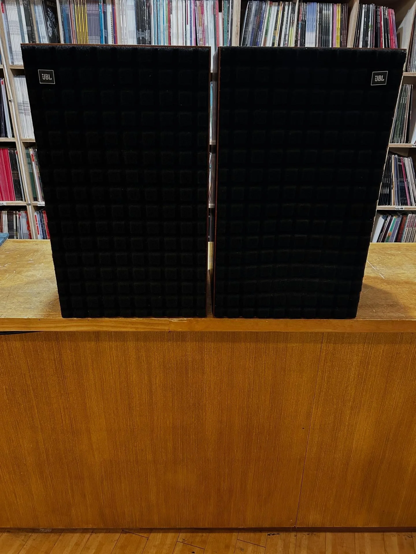 JBL madness at Breakaway! Will your thanksgiving be bumpin enough?! Be sure with JBL!

JBL L100a series 3
Vintage! Stone classics! Look great and sound better!!! $1600

JBL L52 Classic
Modern bookshelf speakers that crush the competition AND look hel