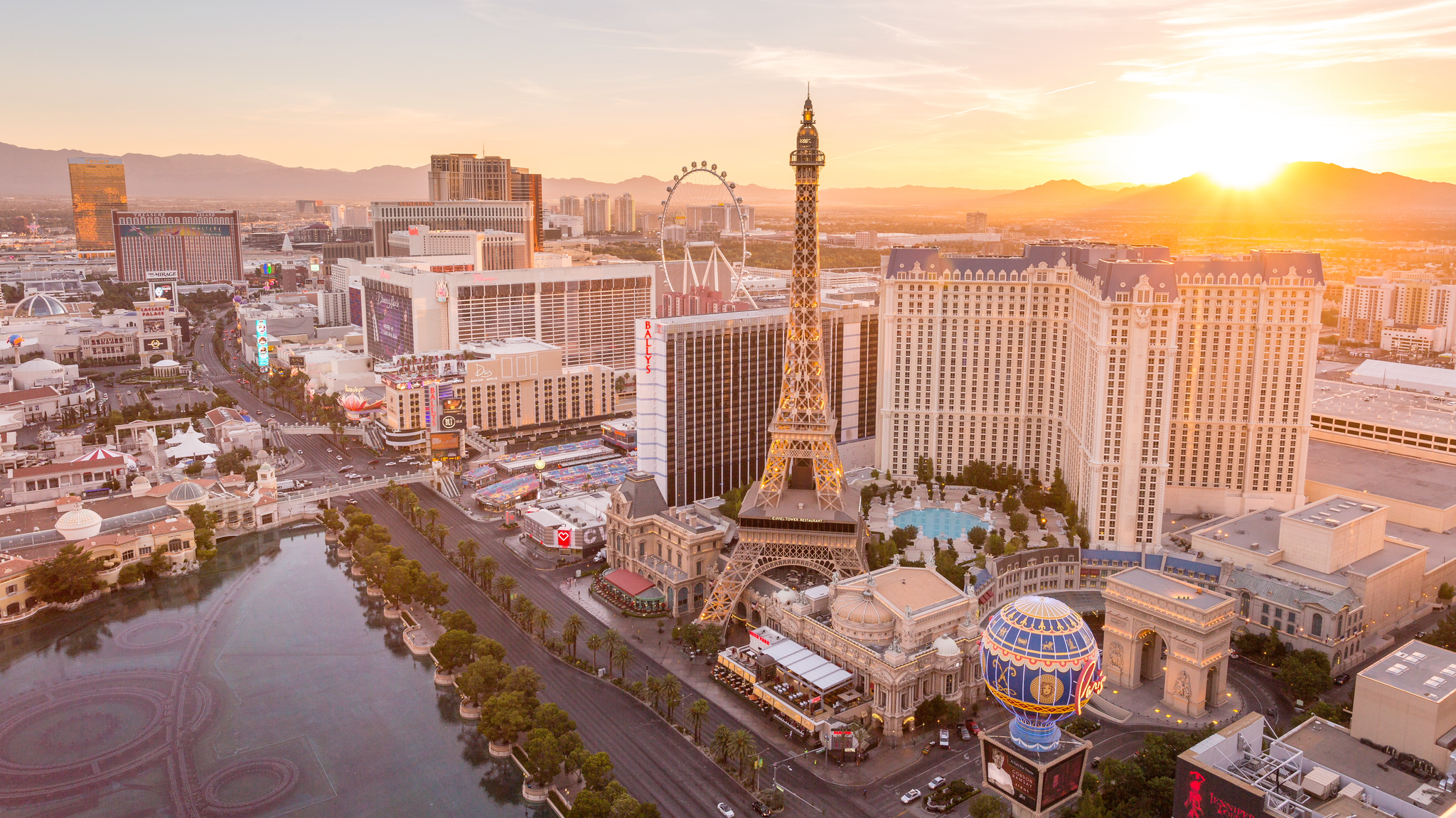 Las Vegas Skyline Sunrise (VEGAS00432).png