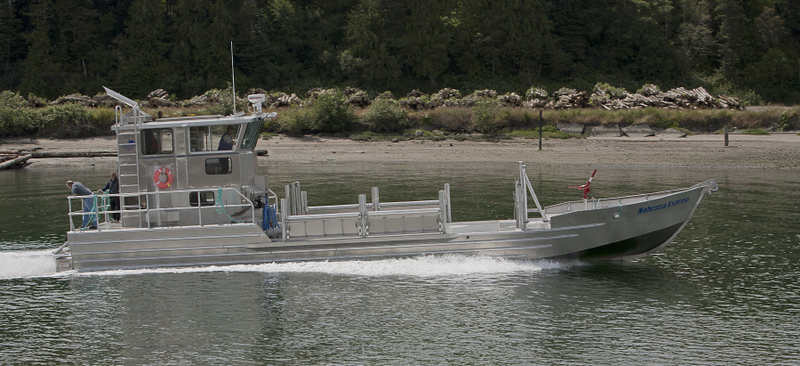 The Nahcotta Express doing 24 knots with single John Deere Marine and Traktor Jet propulsion.