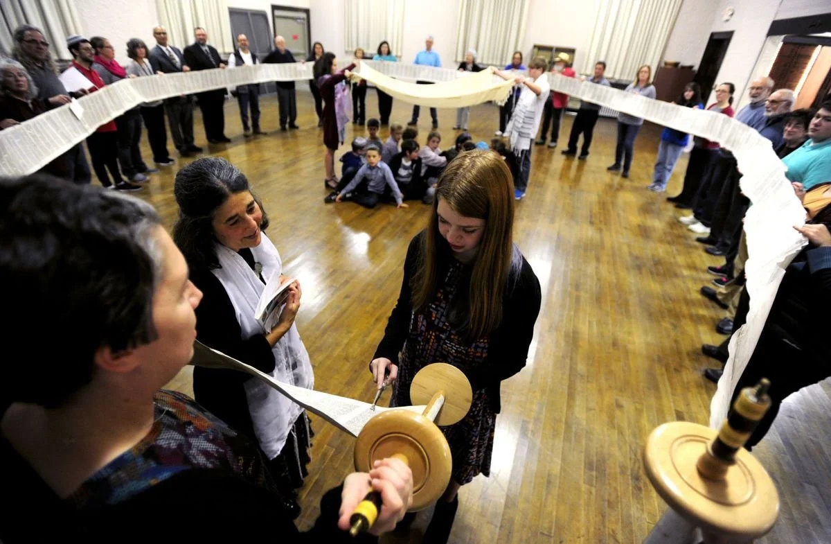 Simchat Torah: Beginning Again . . . Immediately! episode artwork