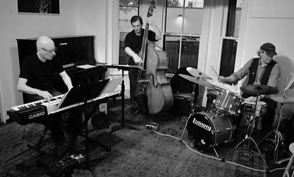 13528913_10155072783558065_4878248669526219143_n copy_b&w.jpg