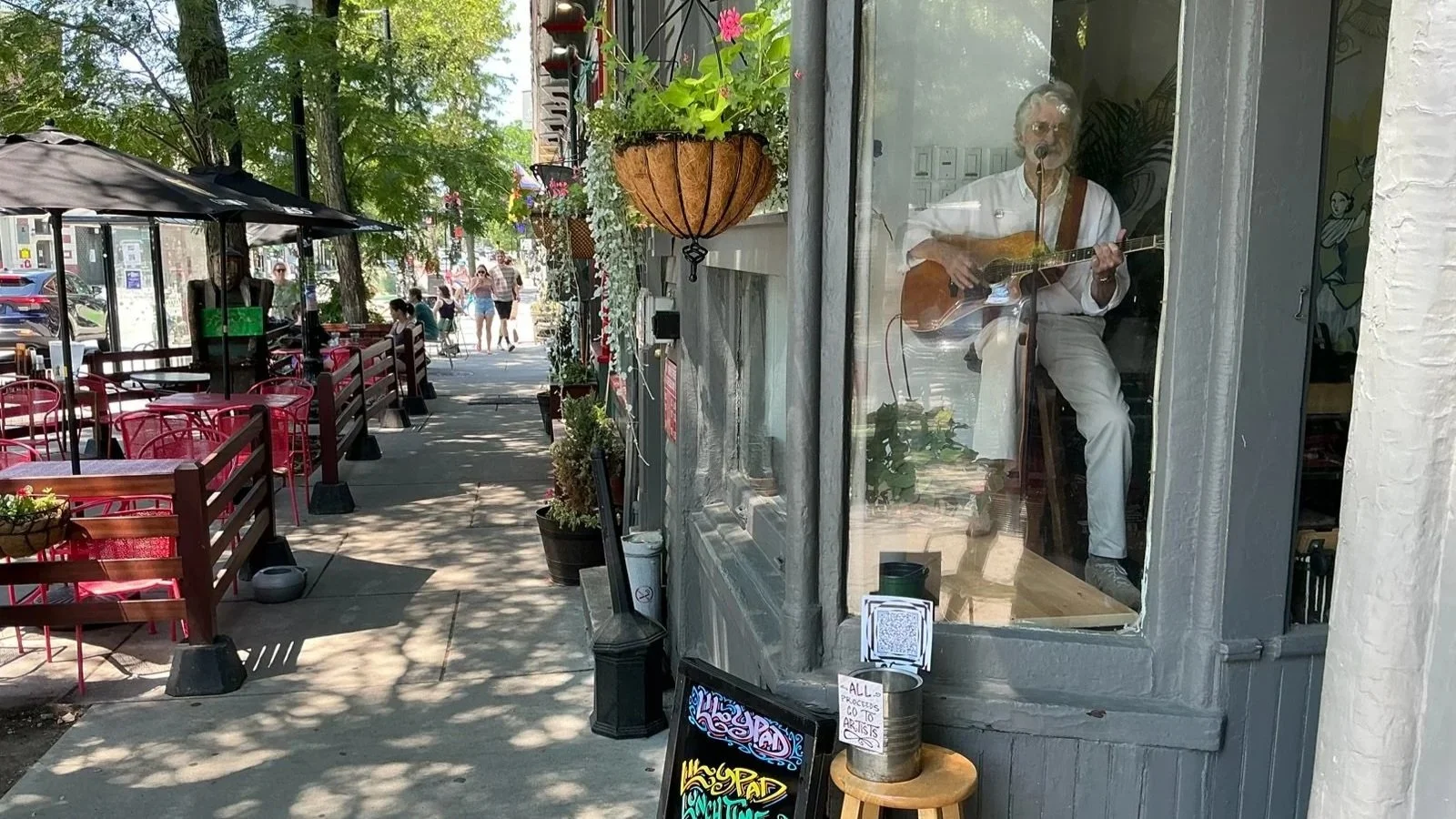 Free Lunchtime Concerts  ~ R. G. Gallagher