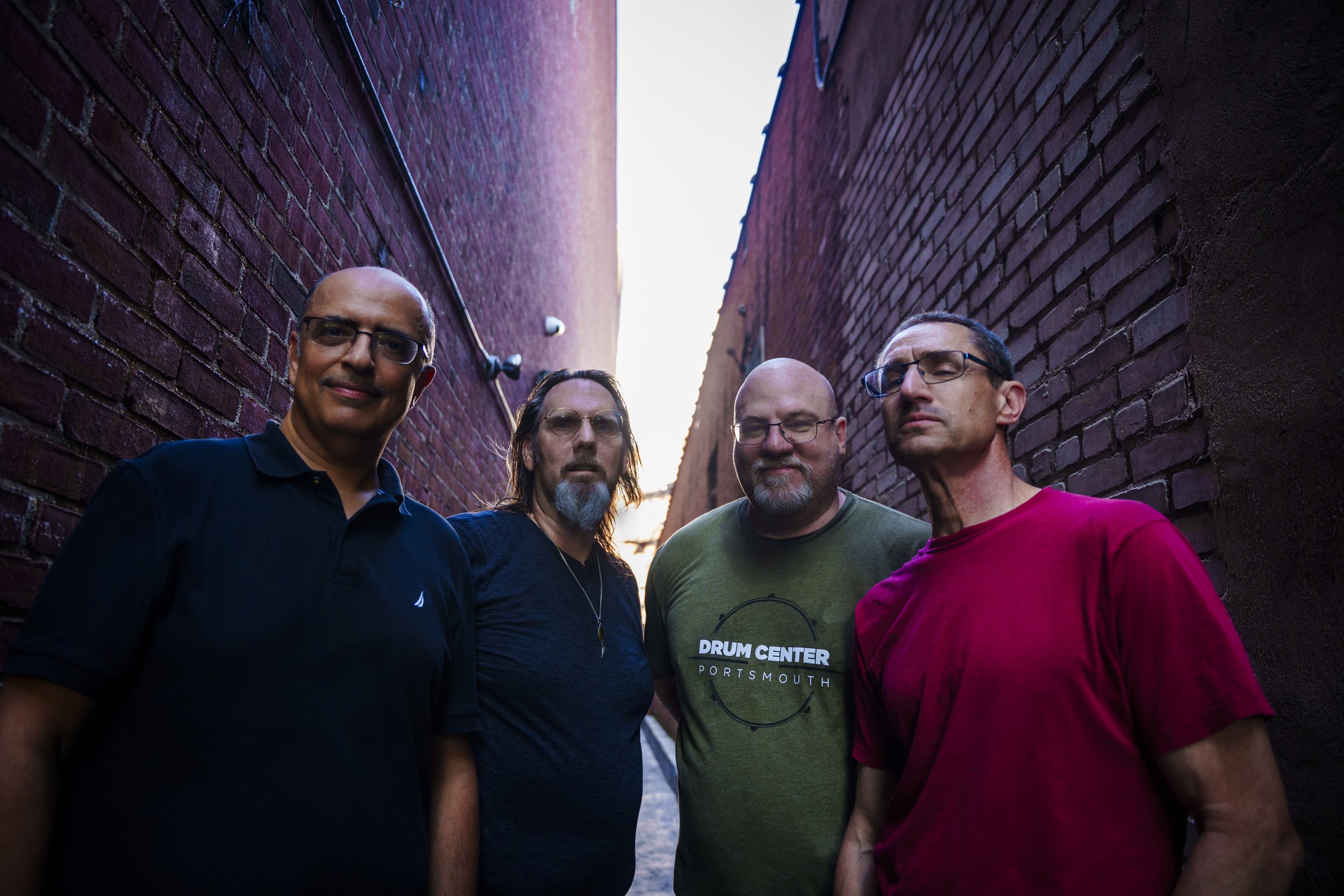 PlantHouse  /  Radical Avenue  /  Kick  /  Truck Crash Lawyers