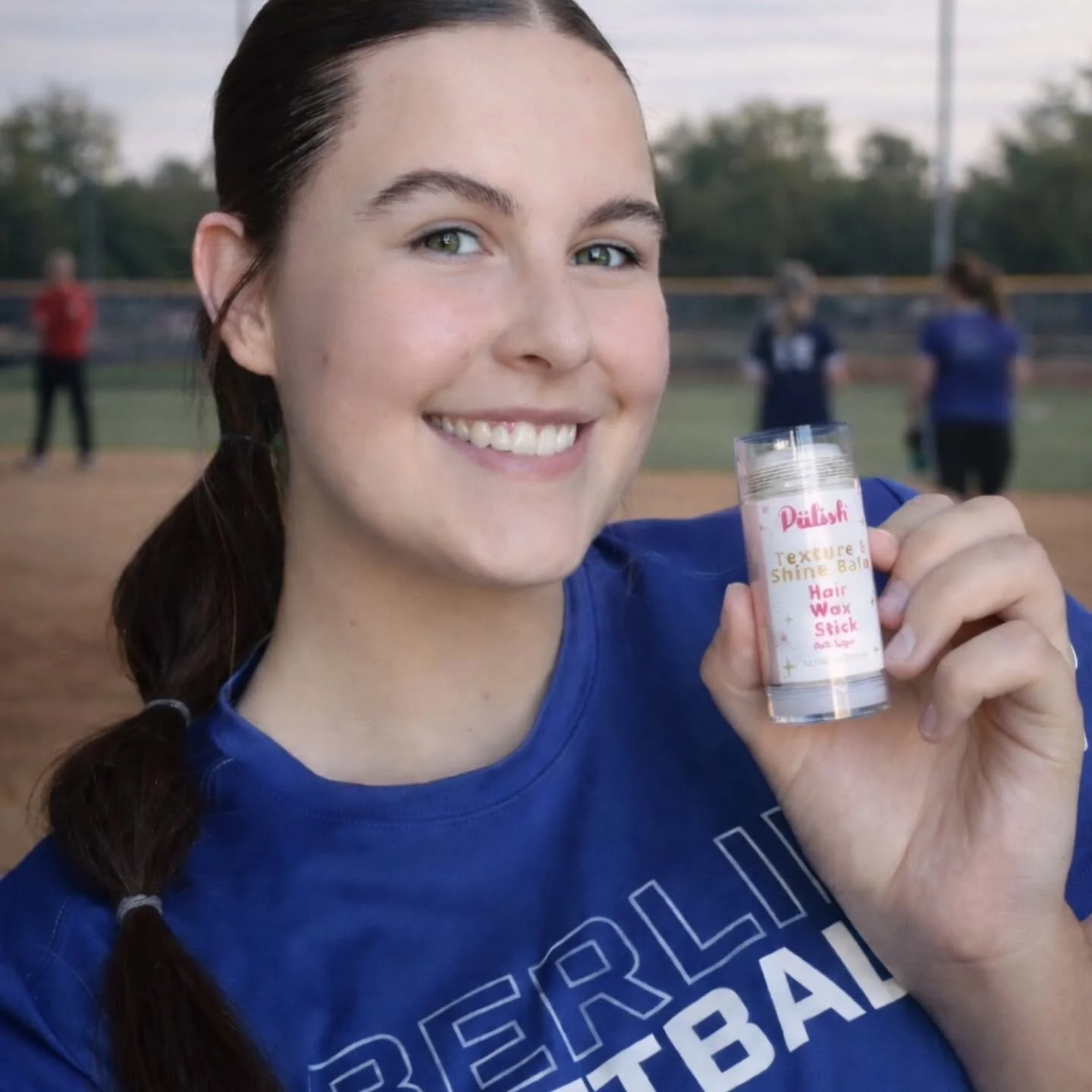 What product is getting five-star reviews right out of the gate? The P&auml;lish Hair Wax Stick, of course. ⭐⭐⭐⭐⭐
.
Whether you just want to add a little texture, tame those rebellious flyaways, or you&rsquo;re a serious athlete who refuses to let yo