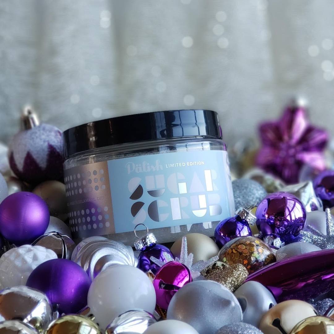 The Sugared Plum scent is a delightful blend of rich, juicy plums dusted with a touch of sweetness, creating a fragrance that feels both playful and sophisticated..png