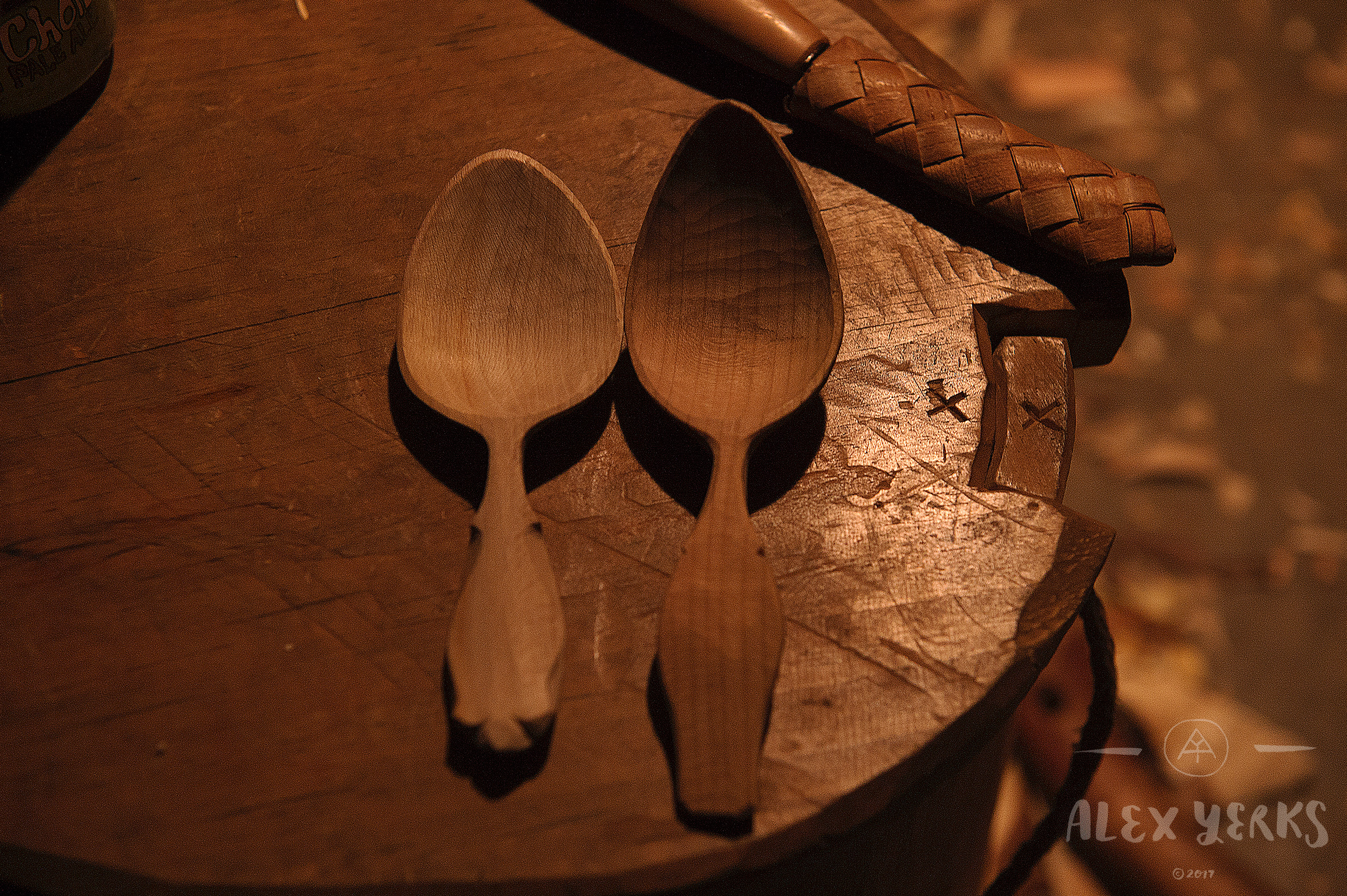 It's good to see old friends and catch up, see their progress in craft. I always look forward to seeing Don Nalezyty from Maryland. We always somehow find time to run into eachother whether it's in New York, Maryland, Virginia, or even England. His spoon is on the left and the black cherry one I carved is on the right.