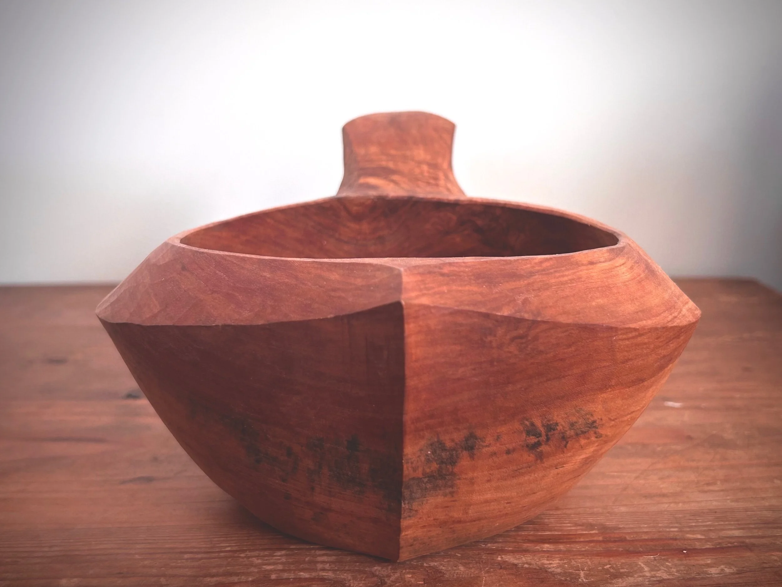 39E1E8EA-407F-470B-8556-5E9FBB63993C