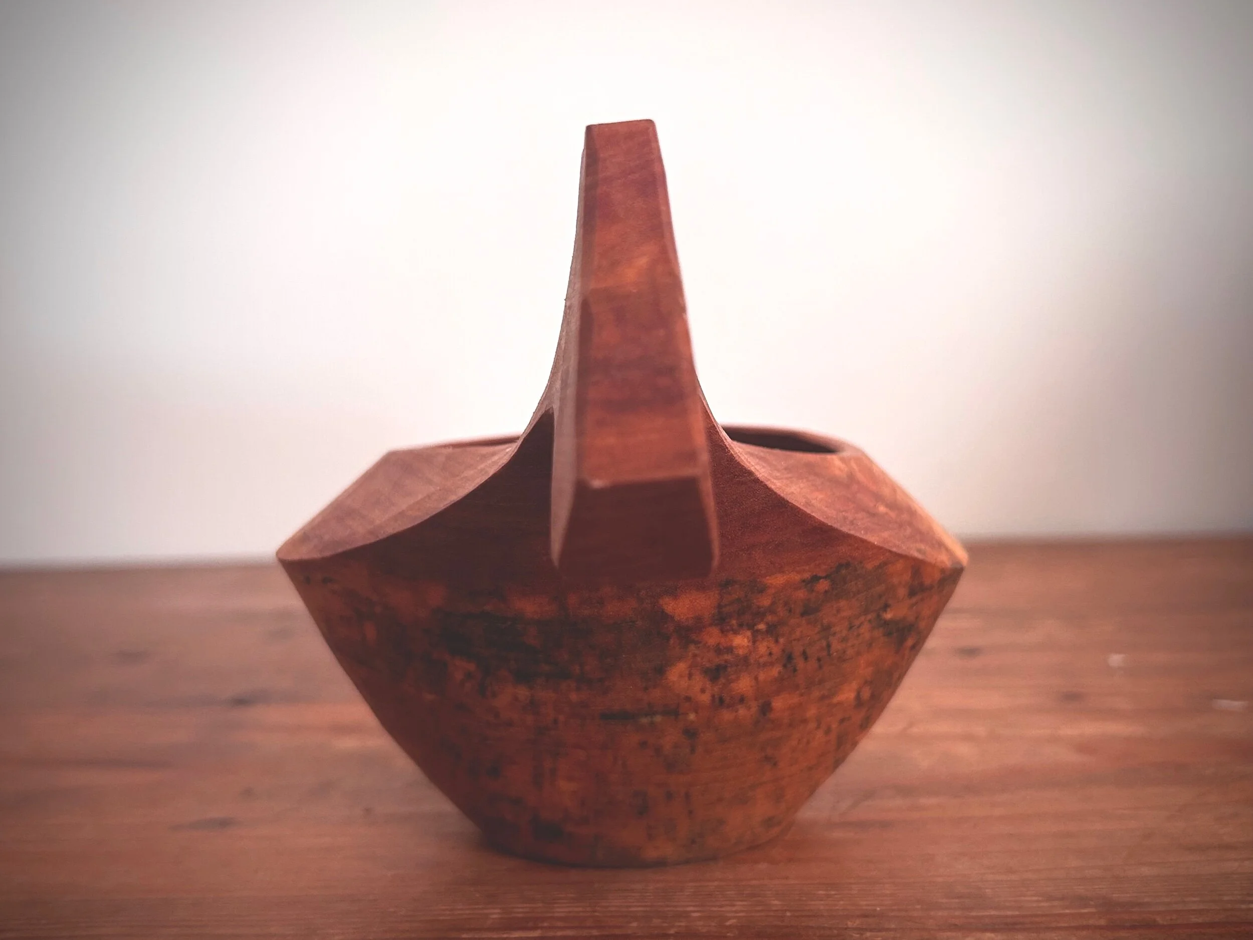 84EB6313-C5F2-4C3C-A3B9-8FEA8FE21B3B