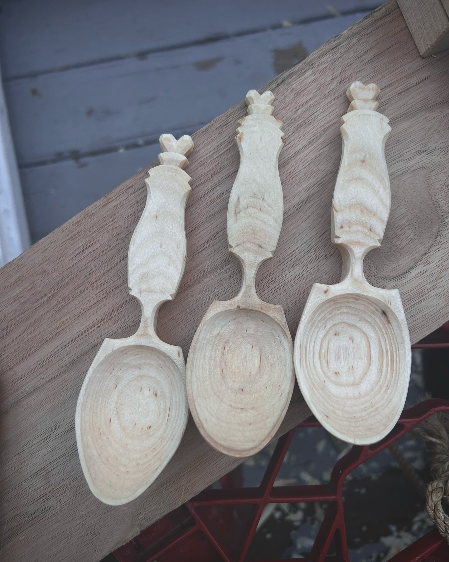 One more before sunset.
 
 
 
 
 
 

 #spooncarving #greenwoodworking #kuksa #sloyd #spoons #handcraft #handmade #maker #kitchendecor #woodenspoons
#handcarved #weddinggift #slowcraft #bushcraft #coffee #espresso #wood #viking #coffeelover #craftbrew