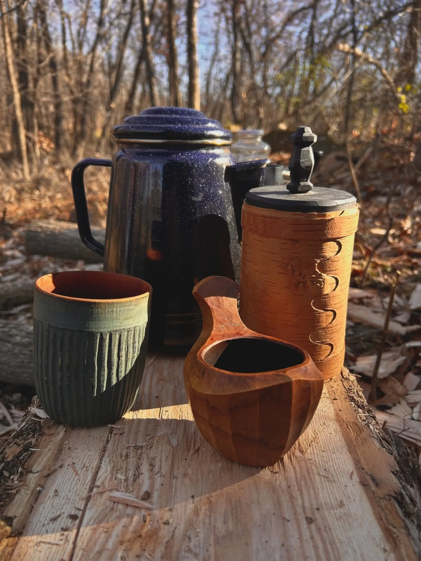 Desperately needing some woods time. Is there anything better than sparking a coffee fire and sitting up against a tree to listen to the birds and the wind?

#coffee #bushcraft #sloyd #greenwoodworking #handcarved