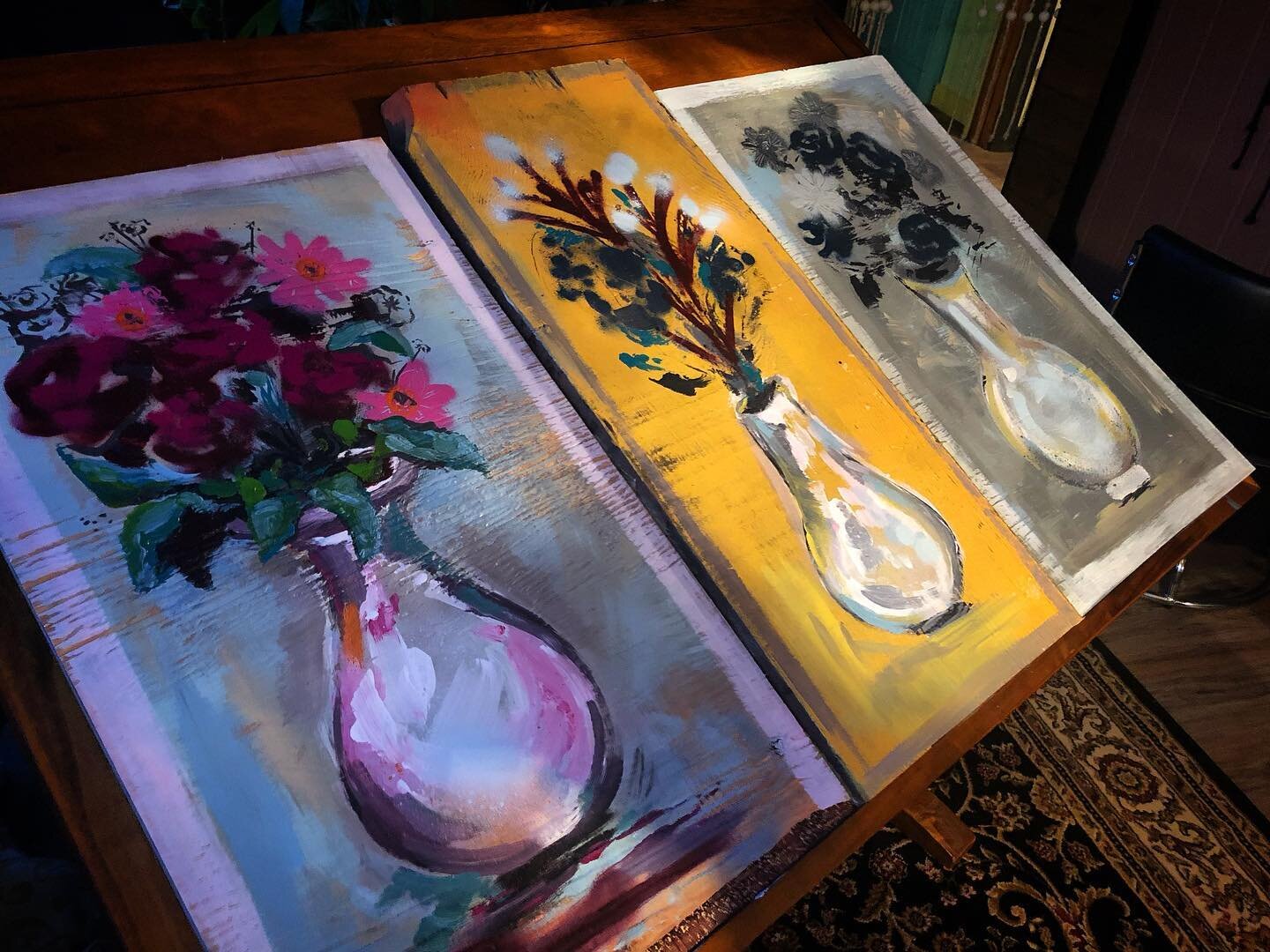 Custom bouquets being made 💐

#floralbouquet #abstractbouquet #floralarrangement #floraldesignpittsburgh #abstractflowers #pittsburghartist
