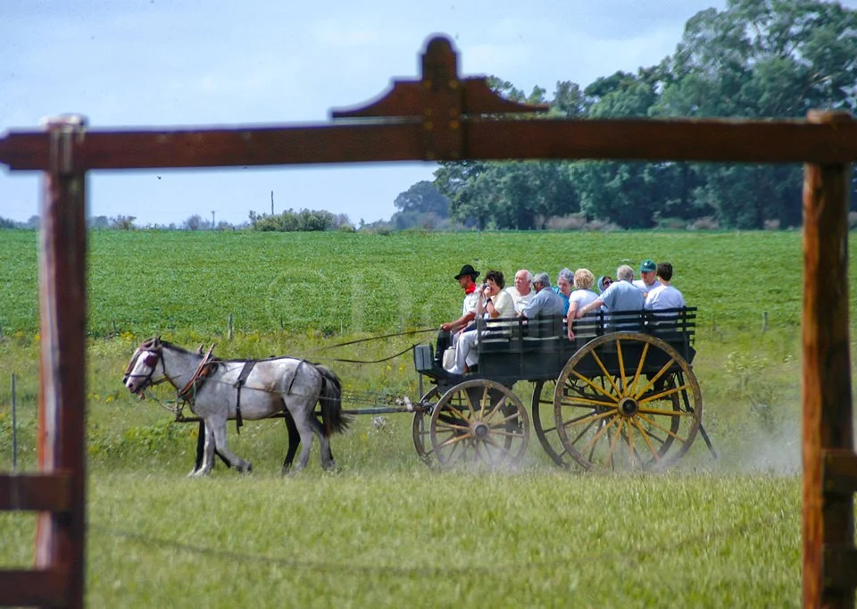 Santa_Susanna_Horse_Ride.jpg