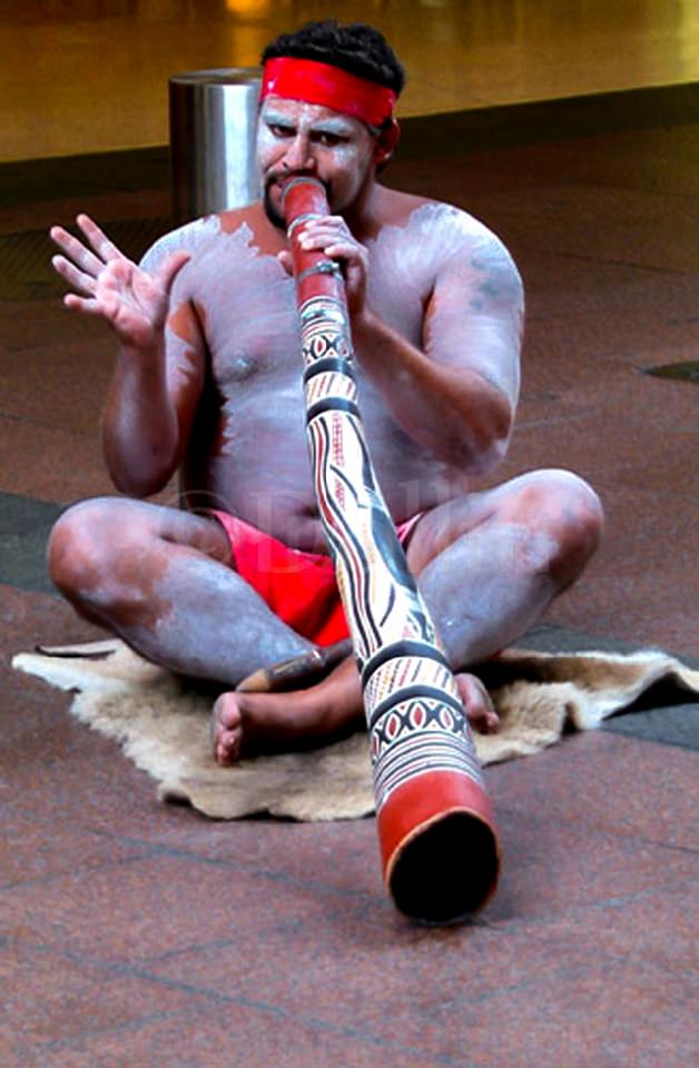 aboriginal-digeridoo.jpg