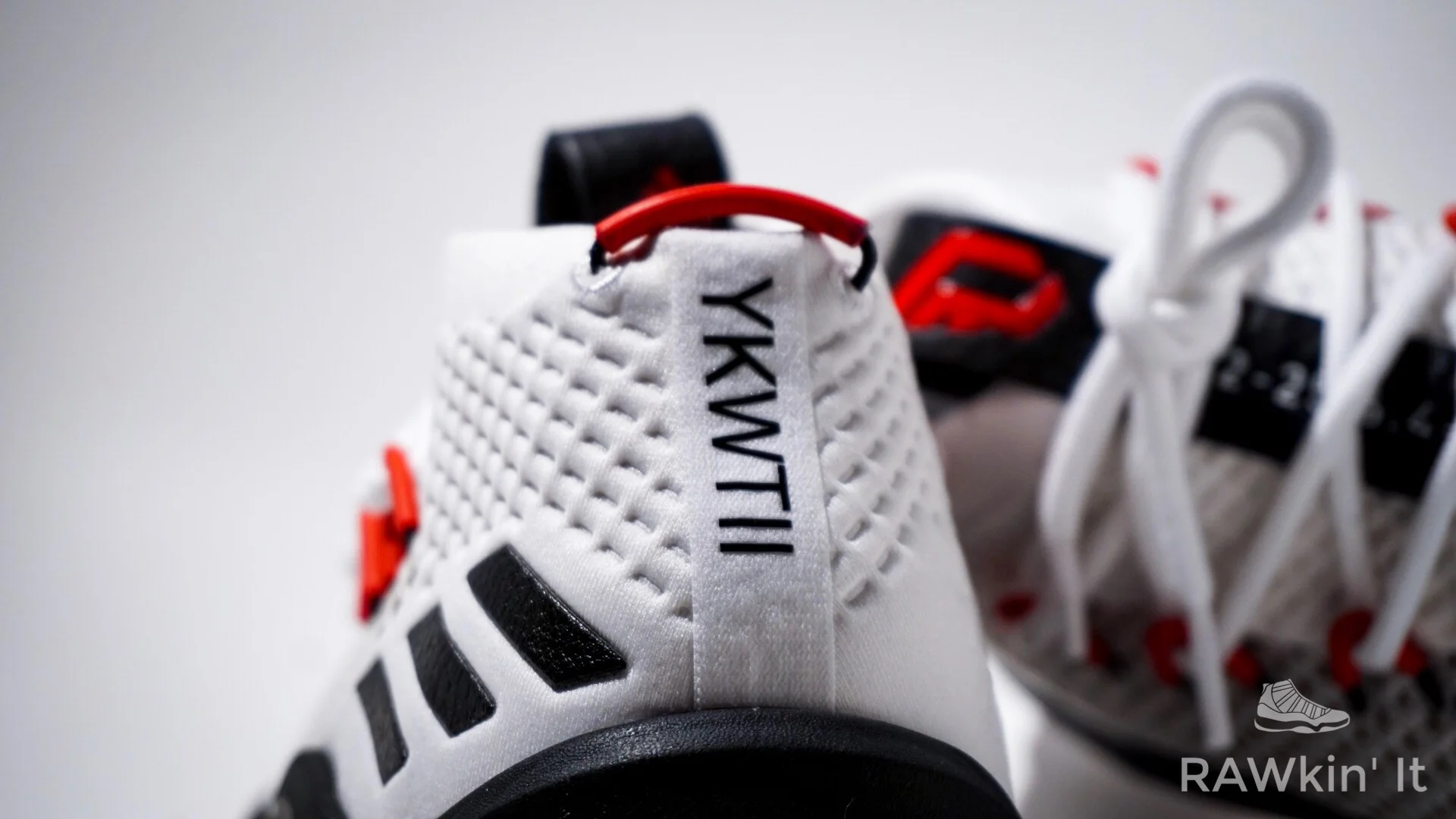 dame 4 ykwtii