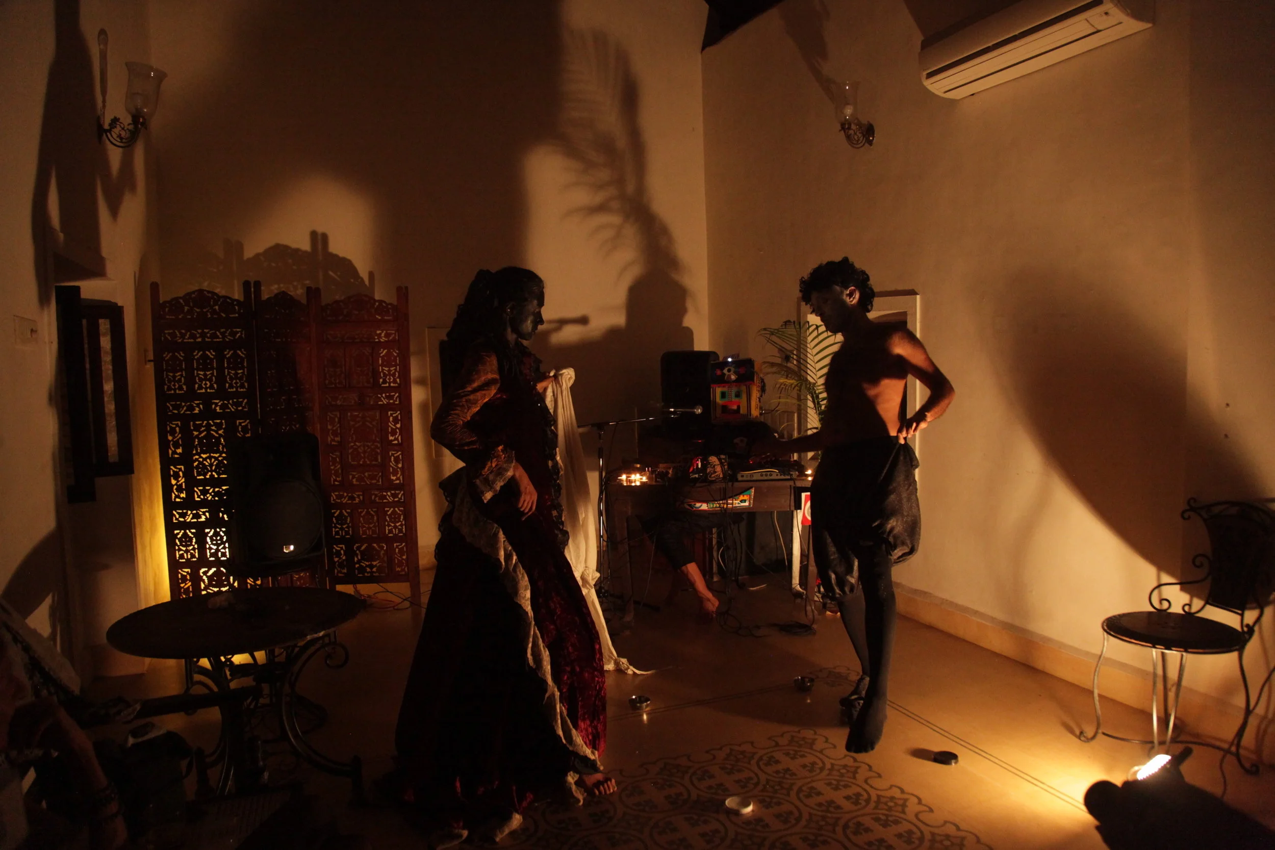  Madhavi Gore (IN)/Nikhil Chopra (IN) 