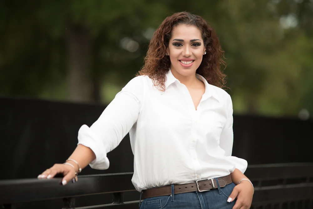 Dina 8-23-0959-Edit.JPG