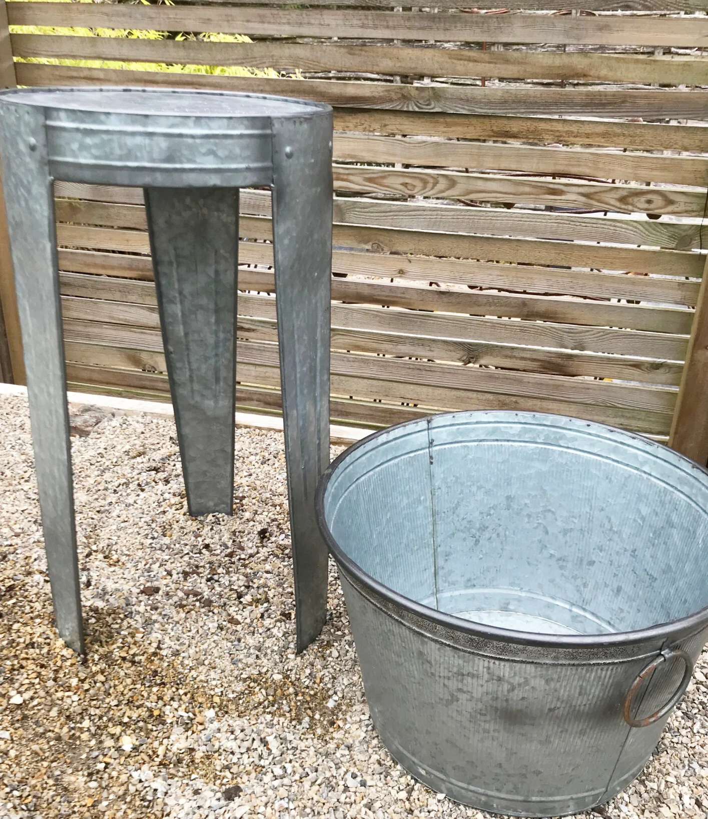 Galvanised Bucket/Cooler On Legs (Image 2)