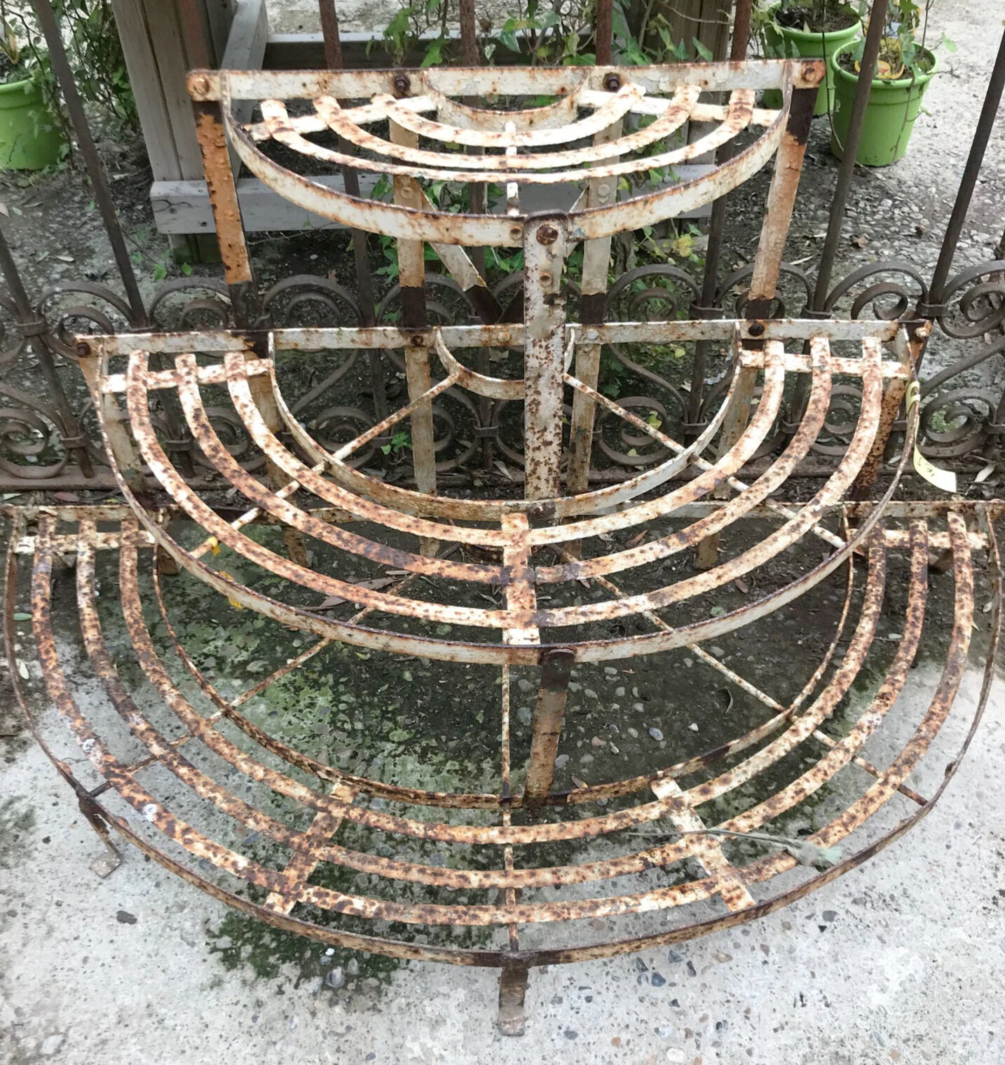 French Etagiere (Image 1)