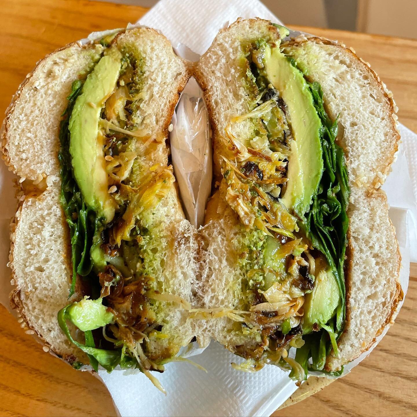 T H E G R E E N S

IYKYK (but if you don&rsquo;t, this is one of our signatures. Grilled fennel &amp; leek, avo, spicy picked cucumbers, wild rocket and basil pesto, as well as a healthy squeeze of lemon)

🥑 🌿 🥒 🚀 🍋 🌶 etc&hellip;

#bagels #cape