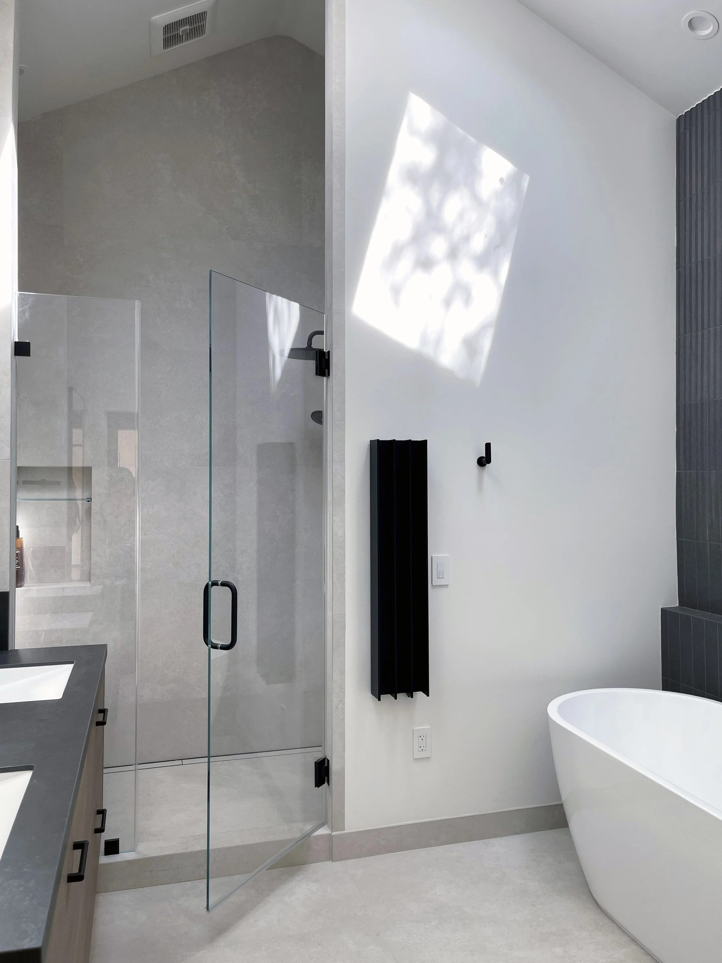 SAN CARLOS HOUSE 42 PRIMARY BATH.jpeg