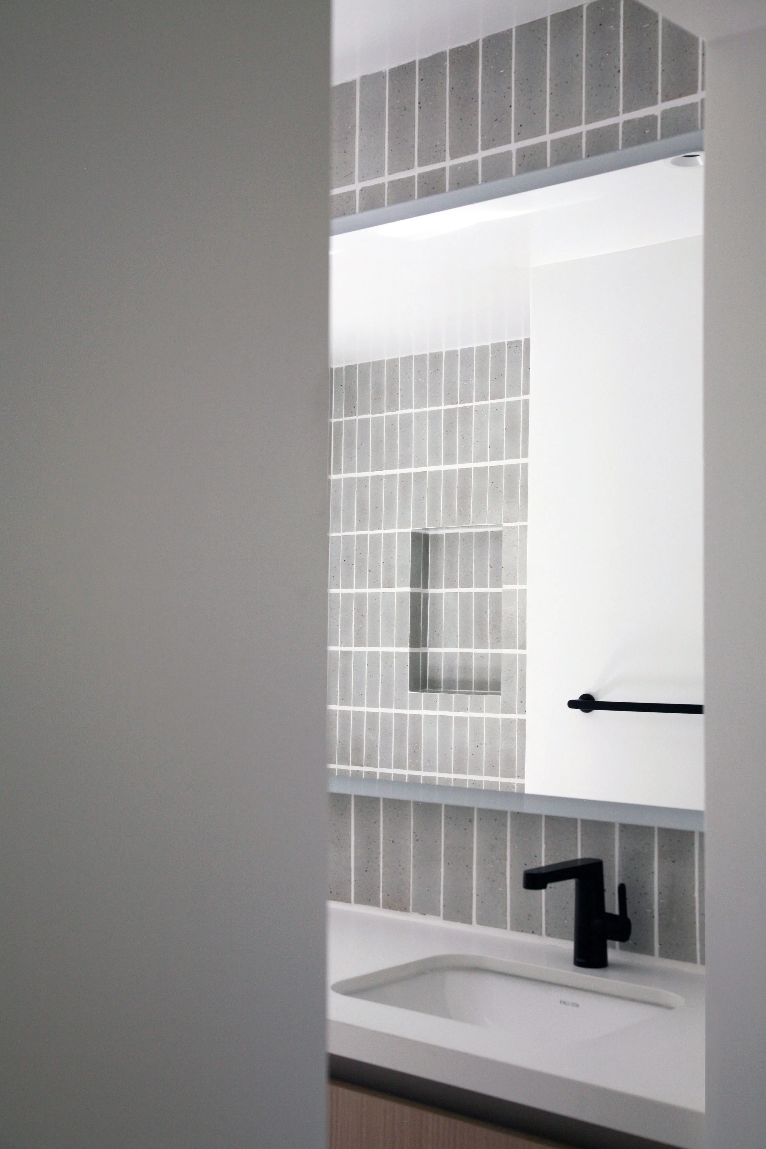 DANVILLE SUMMER HILL GUEST BATH 01.JPG
