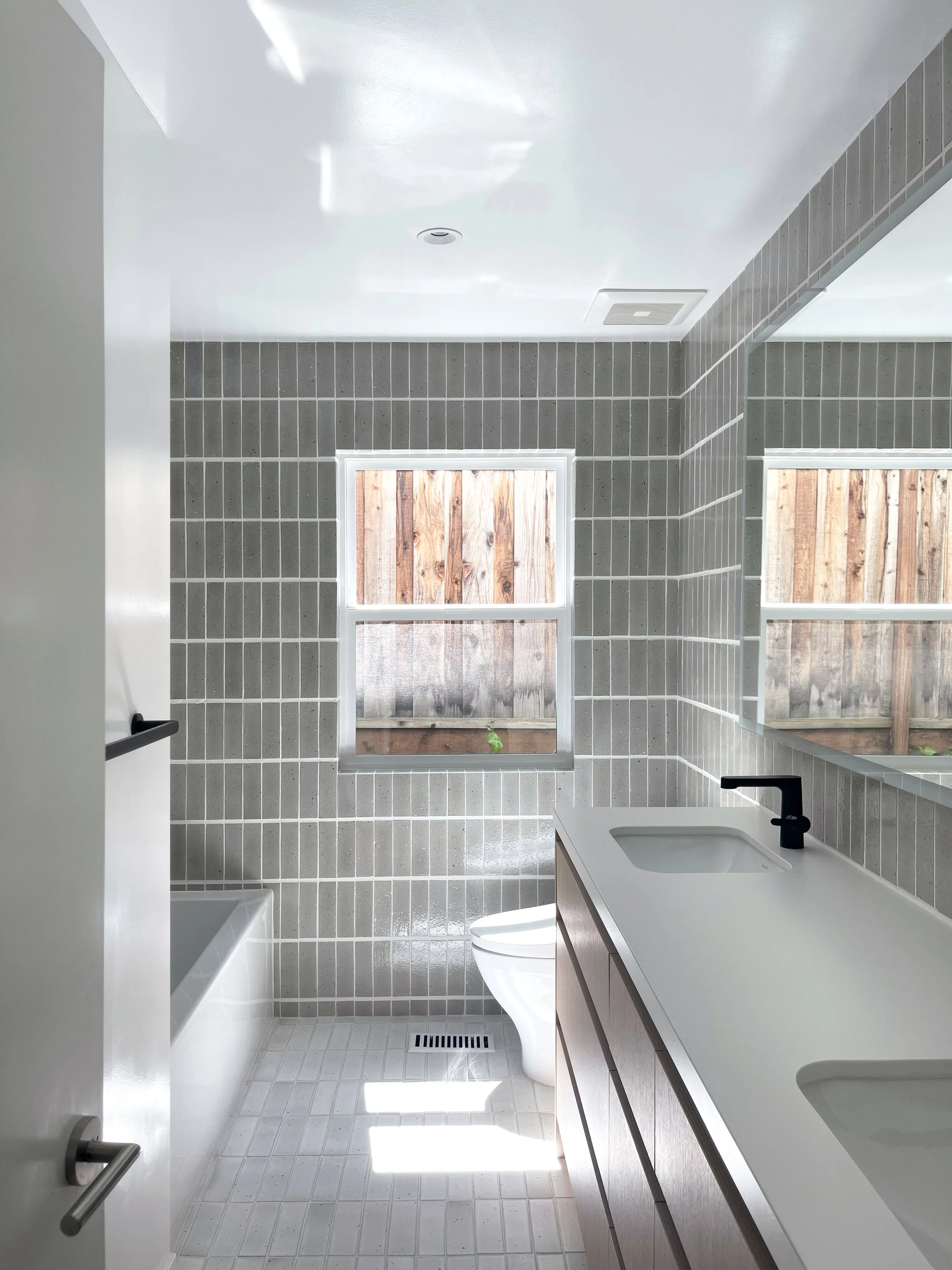 DANVILLE SUMMER HILL GUEST BATH 02.jpg