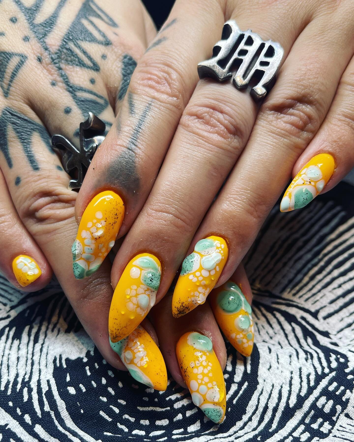 Inspo: a molding orange 🫶🏼🤌🏼 #acronychous #freshtodeath #hardgel #nails #nailart #denver #naildesigns #denvernails #gelmanicure #nailsofinstagram #nailtech #denvernailsalon #naturalnails #nailstagram #salonnails #nailideas #denvernailtech #nailsa