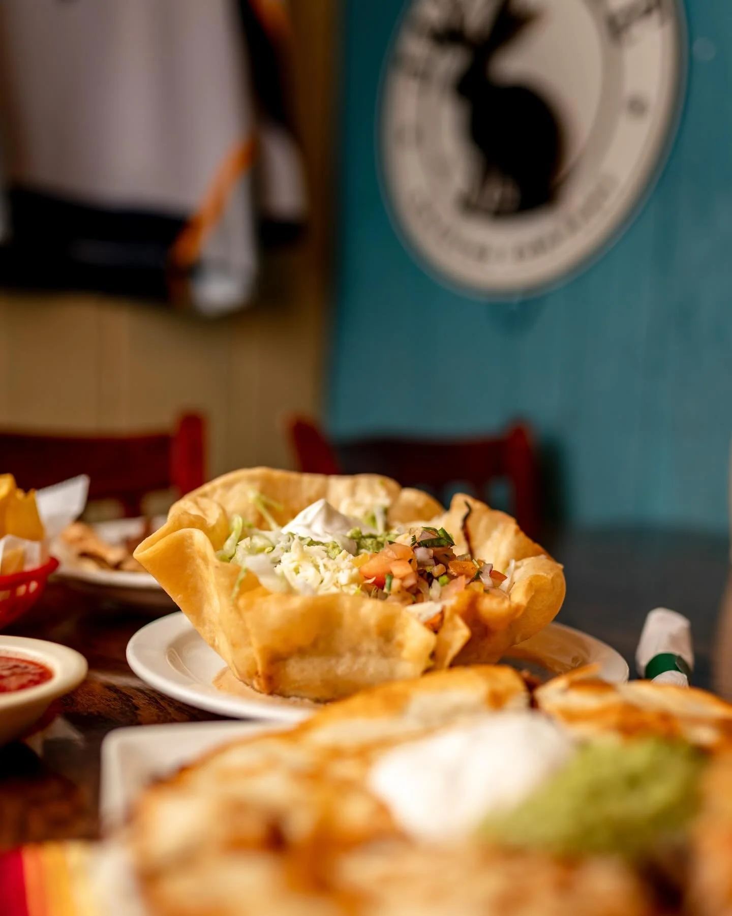 Good food. 🌮
Good music. 🎵 
Good vibes.😎 

That&rsquo;s @cilantro_nashville ☘️