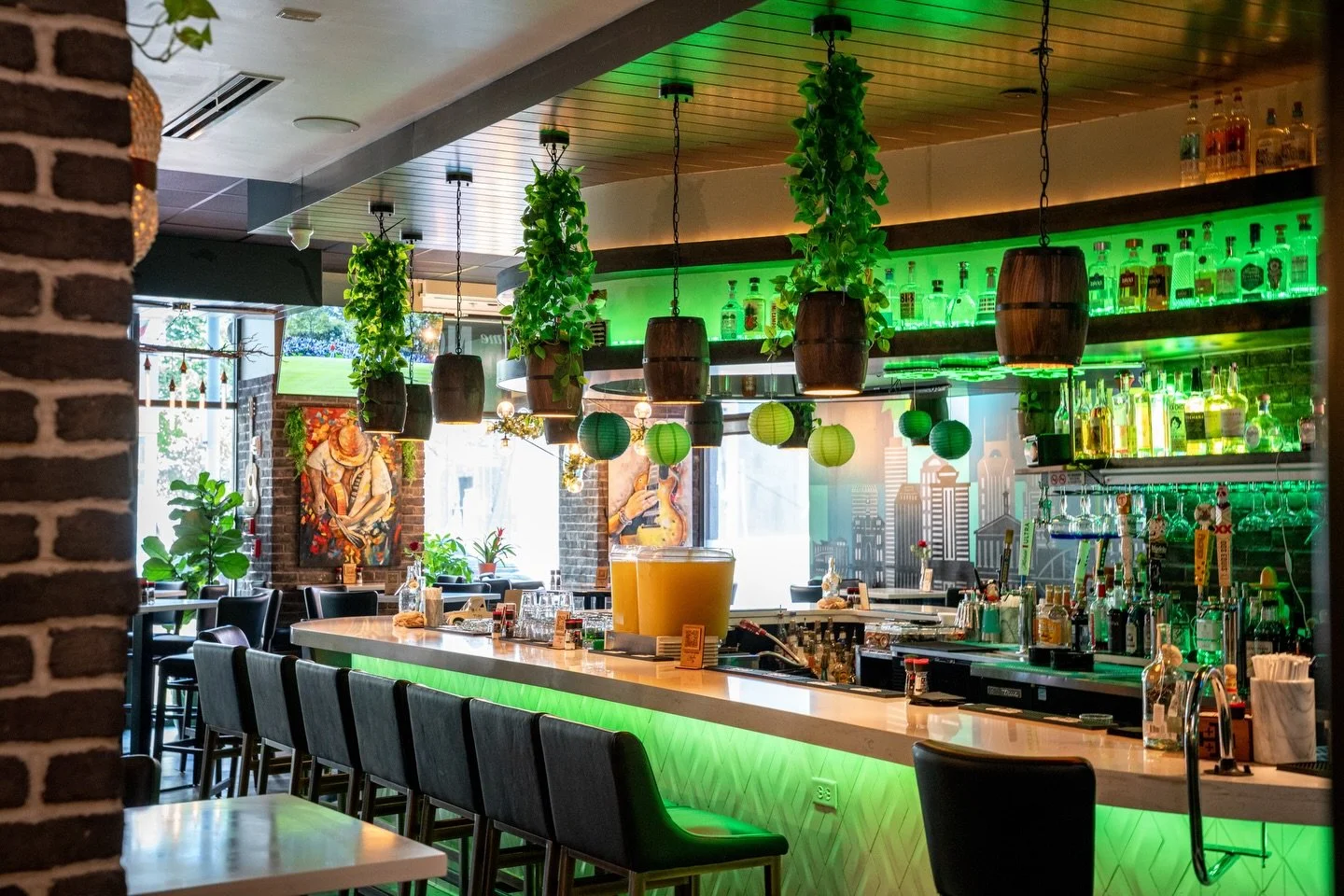 Happy Hour every day from 2 PM &ndash; 6 PM. Because one hour is never enough.