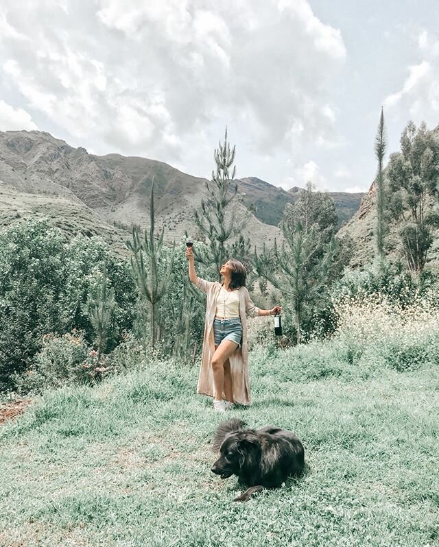 MI "RECETA" MÁGICA DE LA PRODUCTIVIDAD PERSONAL⠀⠀⠀⠀⠀⠀⠀⠀⠀
.⠀⠀⠀⠀⠀⠀⠀⠀⠀
Hola instafriend, veo muchas caras nuevas!⠀⠀⠀⠀⠀⠀⠀⠀⠀
Es un honor tenerte acá, y por eso quiero compartirte mi perspectiva sobre la #productividadpersonal para inspirarte a crear tu propia salsa:⠀⠀⠀⠀⠀⠀⠀⠀⠀
.⠀⠀⠀⠀⠀⠀⠀⠀⠀
😍 Ingredientes que SÍ:⠀⠀⠀⠀⠀⠀⠀⠀⠀
+ Intención⠀⠀⠀⠀⠀⠀⠀⠀⠀
+ Propósito⠀⠀⠀⠀⠀⠀⠀⠀⠀
+ Esencialismo⠀⠀⠀⠀⠀⠀⠀⠀⠀
+ Creatividad⠀⠀⠀⠀⠀⠀⠀⠀⠀
+ Descanso⠀⠀⠀⠀⠀⠀⠀⠀⠀
+ Reflexión⠀⠀⠀⠀⠀⠀⠀⠀⠀
+ Juego⠀⠀⠀⠀⠀⠀⠀⠀⠀
+ Magia⠀⠀⠀⠀⠀⠀⠀⠀⠀
+ Sostenibilidad⠀⠀⠀⠀⠀⠀⠀⠀⠀
+ Flexibilidad⠀⠀⠀⠀⠀⠀⠀⠀⠀
+ Cuidado personal⠀⠀⠀⠀⠀⠀⠀⠀⠀
+ Pelis de terror⠀⠀⠀⠀⠀⠀⠀⠀⠀
+ Oreos⠀⠀⠀⠀⠀⠀⠀⠀⠀
+ Vino⠀⠀⠀⠀⠀⠀⠀⠀⠀
.⠀⠀⠀⠀⠀⠀⠀⠀⠀
🤮 Ingredientes que NO van ni en pedo:⠀⠀⠀⠀⠀⠀⠀⠀⠀
- Sacrificio⠀⠀⠀⠀⠀⠀⠀⠀⠀
- Competencia⠀⠀⠀⠀⠀⠀⠀⠀⠀
- Comparación⠀⠀⠀⠀⠀⠀⠀⠀⠀
- Restricción⠀⠀⠀⠀⠀⠀⠀⠀⠀
- Rigidez⠀⠀⠀⠀⠀⠀⠀⠀⠀
- Obligación⠀⠀⠀⠀⠀⠀⠀⠀⠀
- Castigo⠀⠀⠀⠀⠀⠀⠀⠀⠀
- Perfección⠀⠀⠀⠀⠀⠀⠀⠀⠀
- Gestión de tiempo (mira mi video sobre "organizar el tiempo" 👀)⠀⠀⠀⠀⠀⠀⠀⠀⠀
- Aburrimiento⠀⠀⠀⠀⠀⠀⠀⠀⠀
- Límites⠀⠀⠀⠀⠀⠀⠀⠀⠀
.⠀⠀⠀⠀⠀⠀⠀⠀⠀
.⠀⠀⠀⠀⠀⠀⠀⠀⠀
Para mí, s