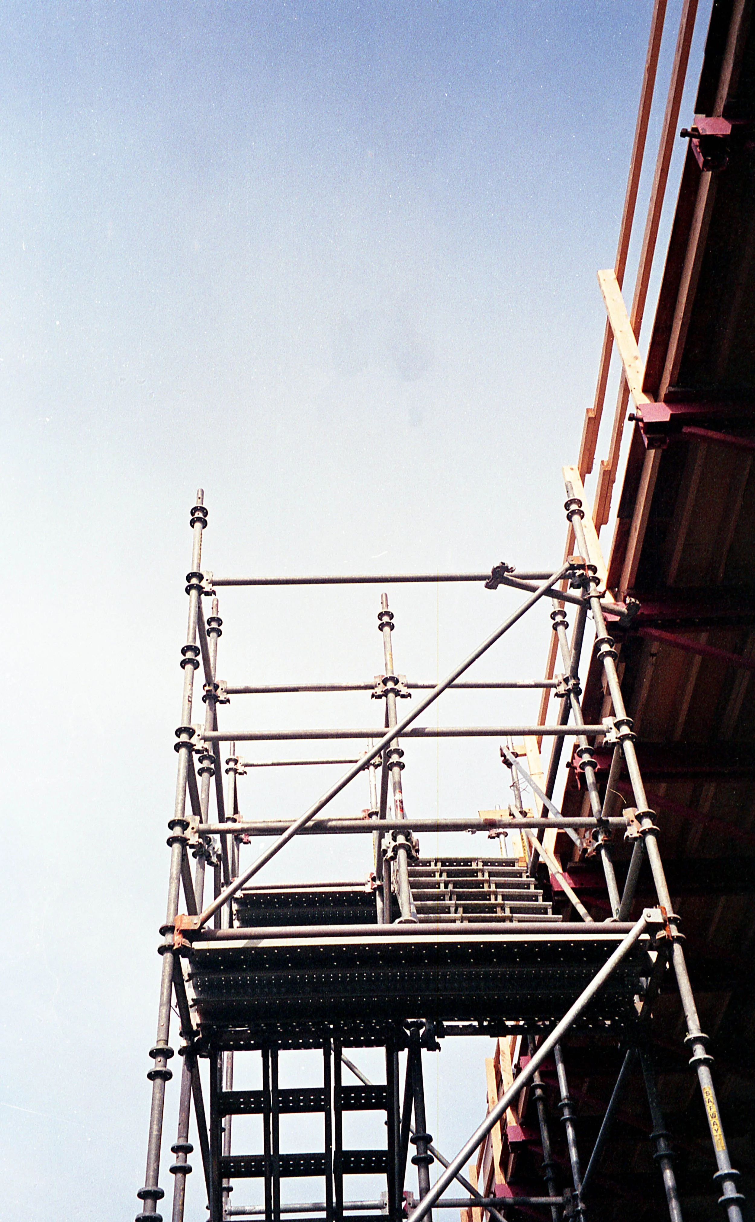 Canon_classic_Superia400_641.jpg