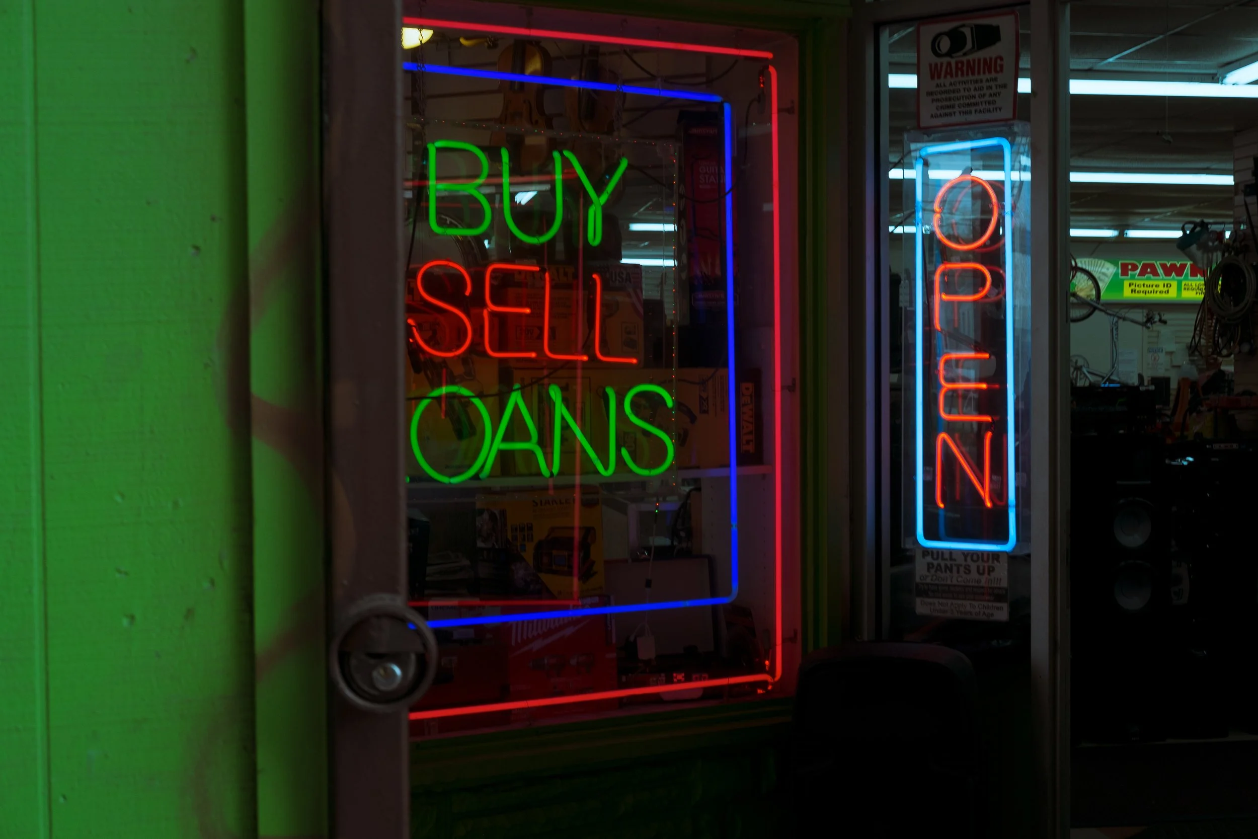 NEON_MONSTERS_006.jpg
