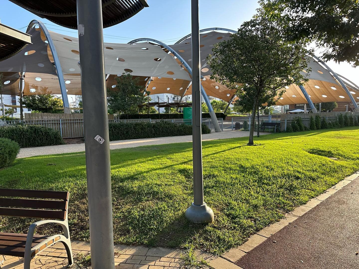 So glad there&rsquo;s a park nearby where I can get a decent walk in. Coffee shop, skate rink, basket-ball and football spots. And it&rsquo;s not busy at 7am, good stuff.