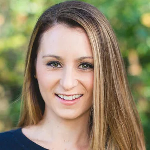Lauren Gurr Lauren, a former homeschool student, graduated from the University of Central Florida with a Bachelor of Science in Interdisciplinary Studies including minors in Health Sciences and Psychology. Throughout college Lauren taught part time at Keystone Academy, focusing on elementary math. Upon graduating in 2013, she joined the Keystone family full time where she team teaches the lower grades with her mom (Gwen) and sister (Haley). In addition, Lauren teaches middle school math and science classes for grades 3 through 12.