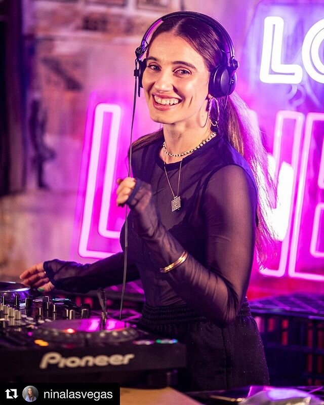 #Repost @ninalasvegas with @get_repost
・・・
DJing for @visitwaggawagga &amp; Lost Lanes@Home brought me so much joy! Can&rsquo;t wait to share the set with you 💘 📷 @jackofheartsphotos