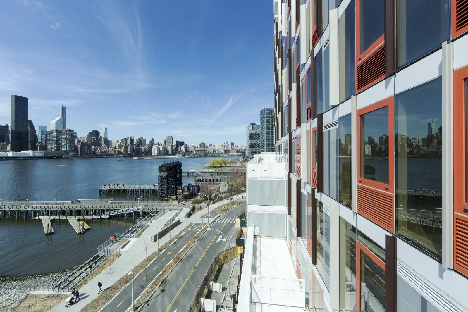 Exterior 1.jpg