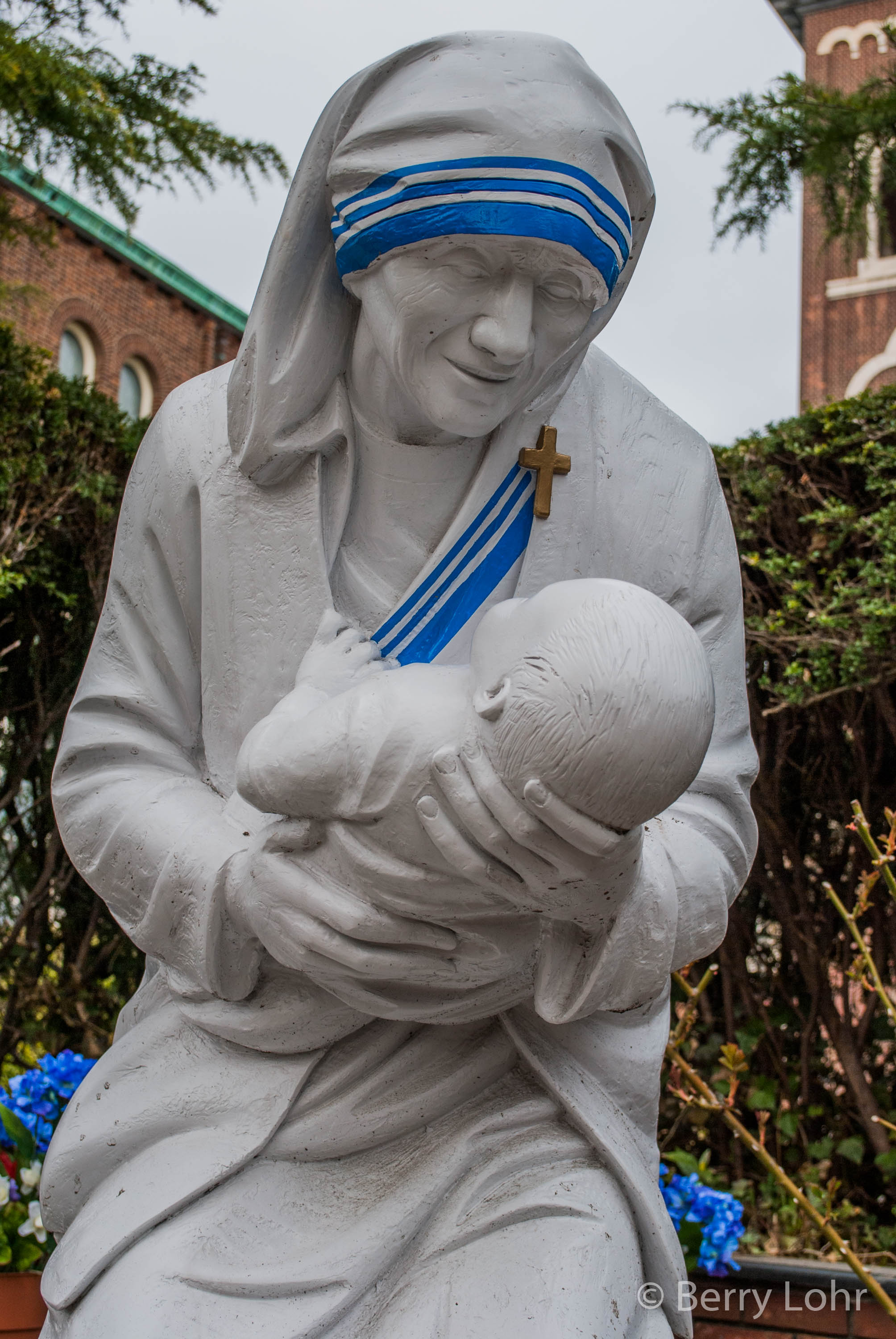 Statue 2