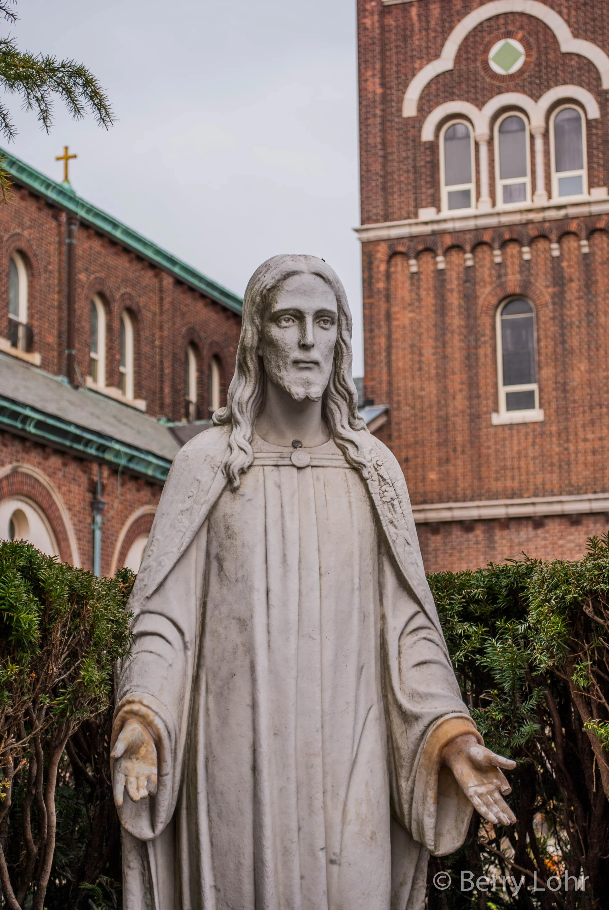 25 - Statue 3.jpg