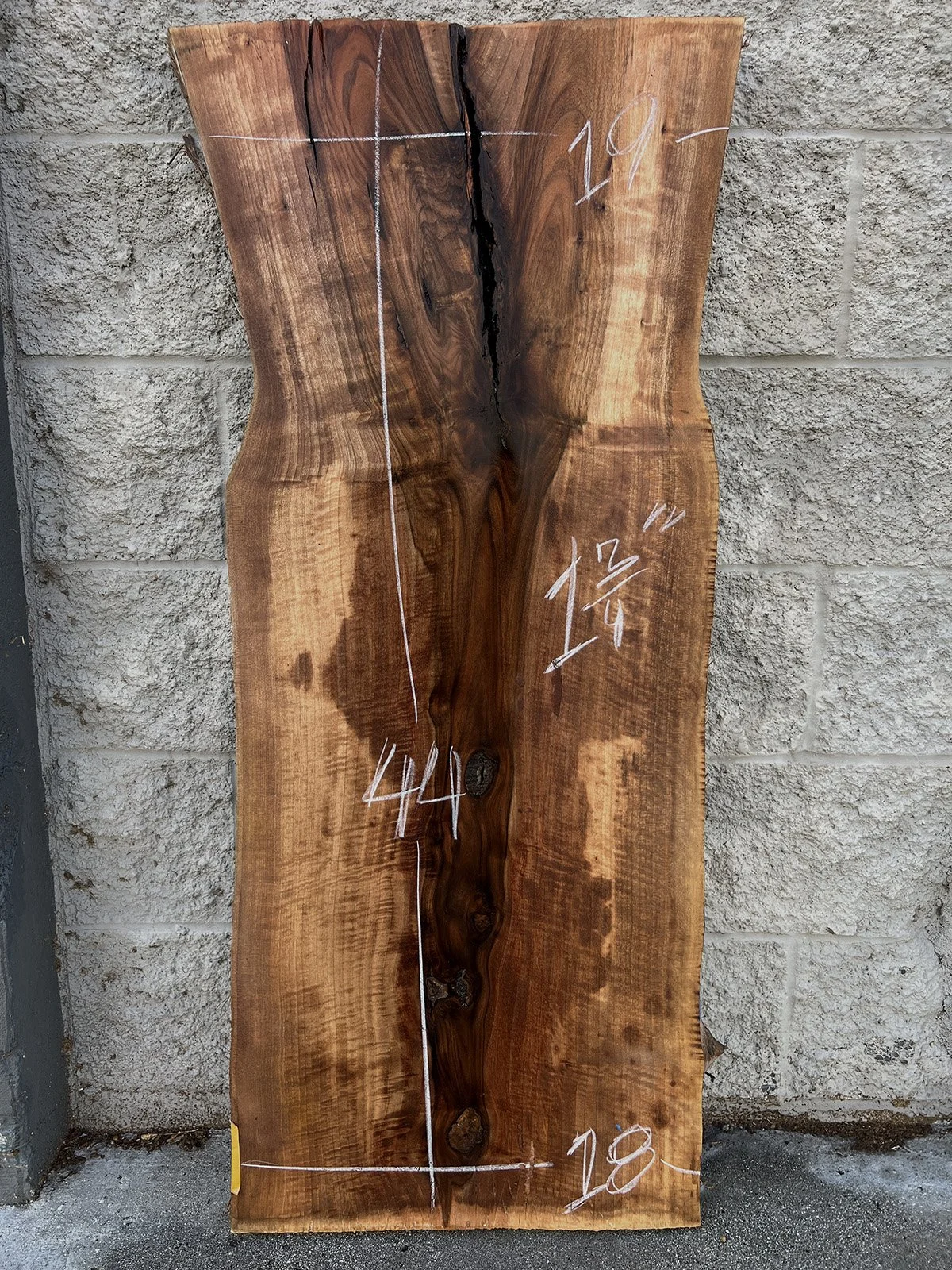 3744W-01.jpg
