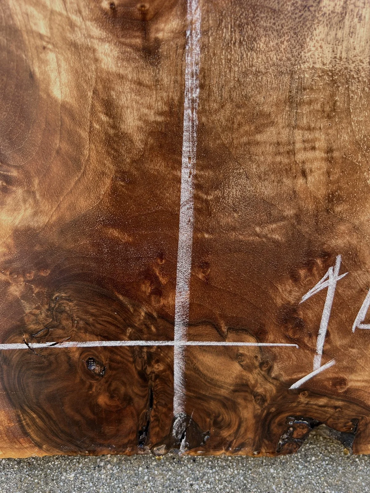 3748W-04.jpg