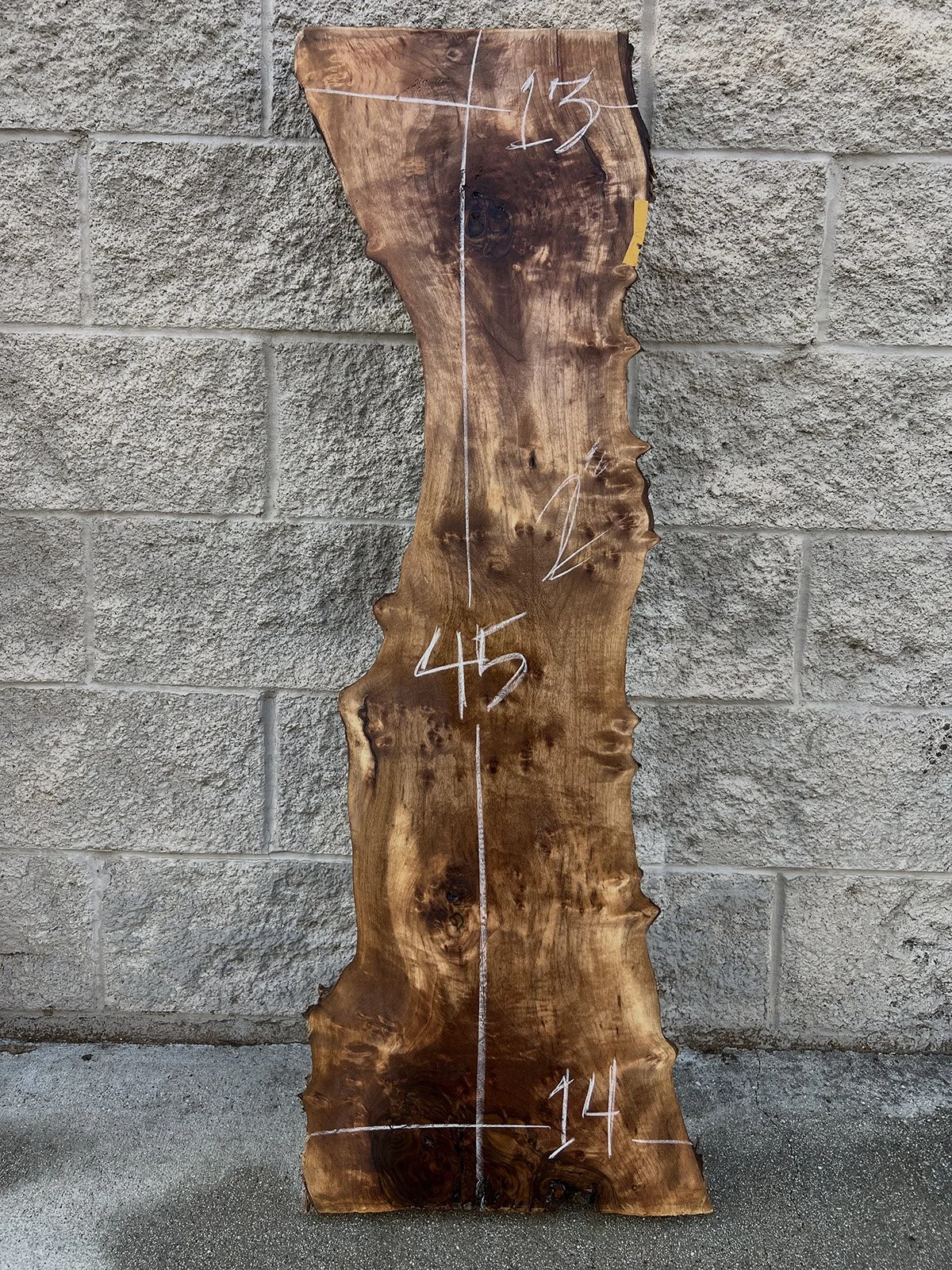 3748W-01.jpg