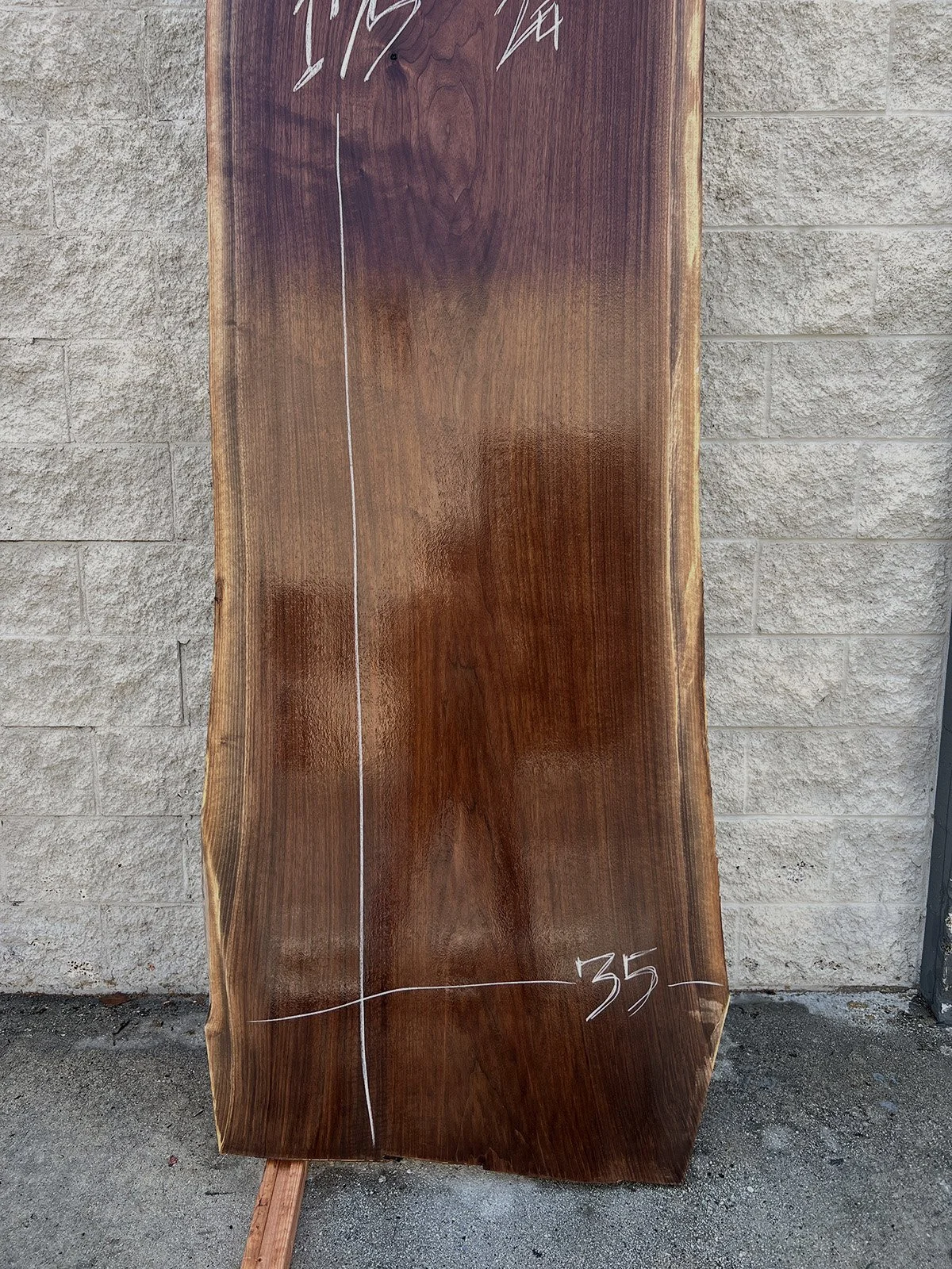 3708W-02.jpg