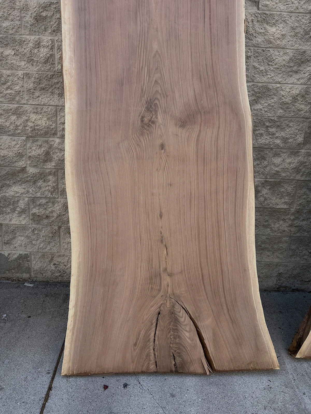 3704W-09.jpg