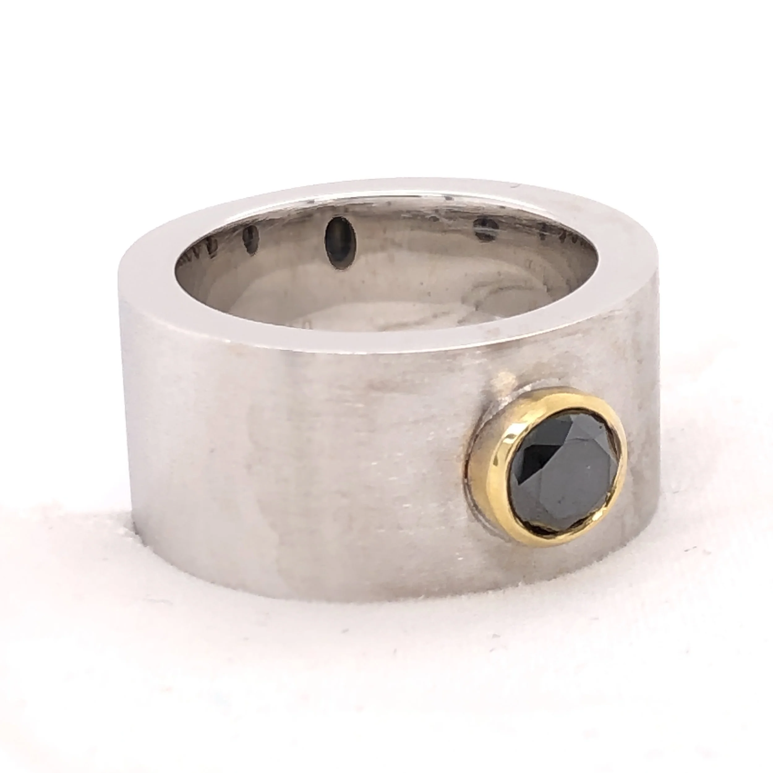 125-10166-men-s-wg-black-dia-ring__2019-05-30-09-32-24.jpg