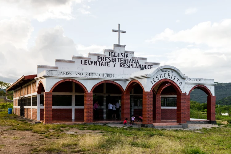 Exterior of Levantate Y Resplandece church.