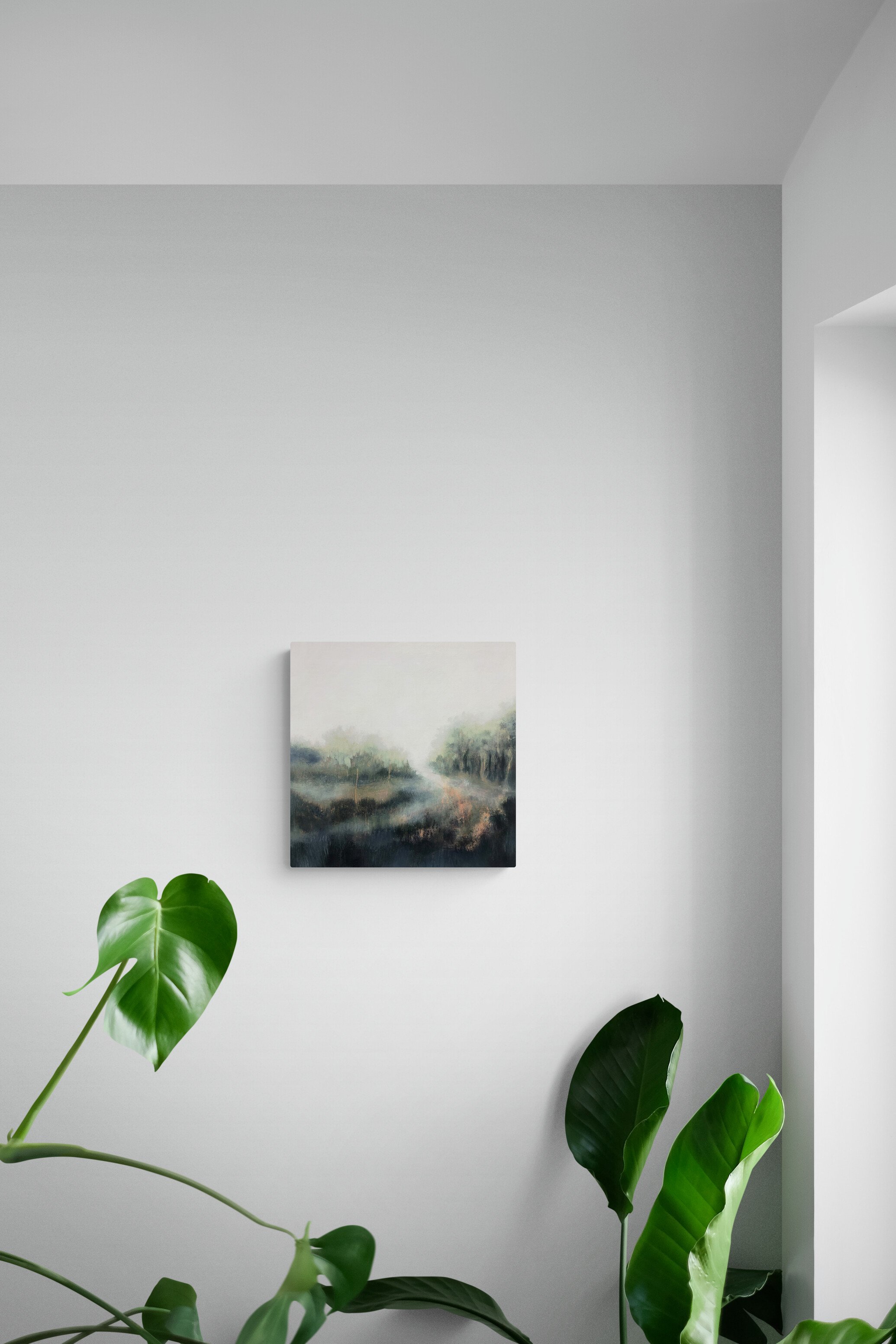 Sunlit_room_with_tropical_plant.jpg