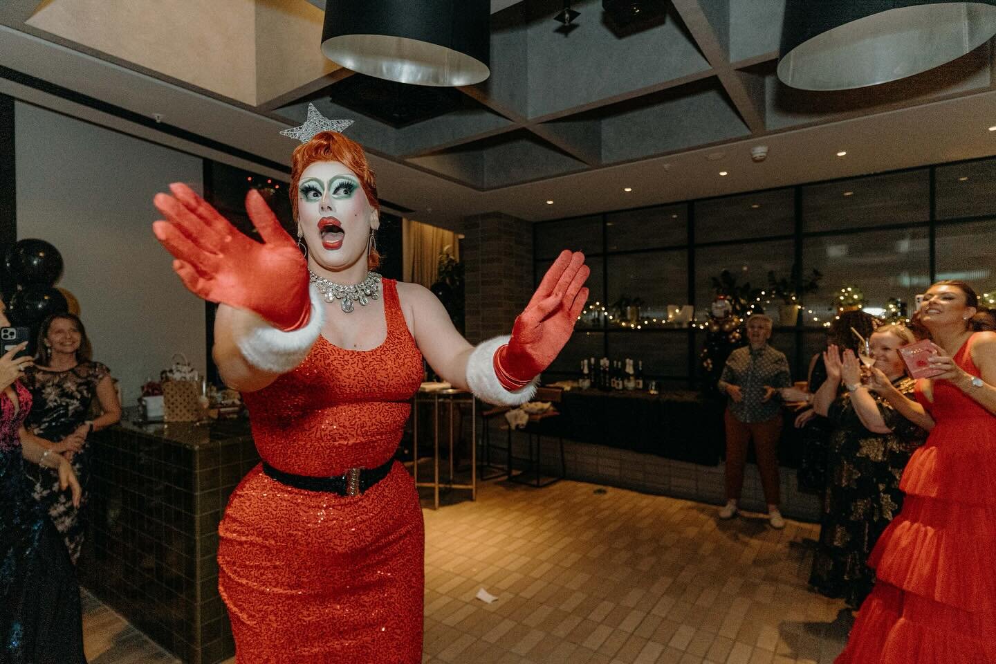 Here are some of my favourite moments from a client&rsquo;s Christmas party celebration. It was an absolute blast to be there! Lighting was super tricky due to an uneven and hollow roof but we made it work 😌. 

#melbourneeventphotography #melbournee