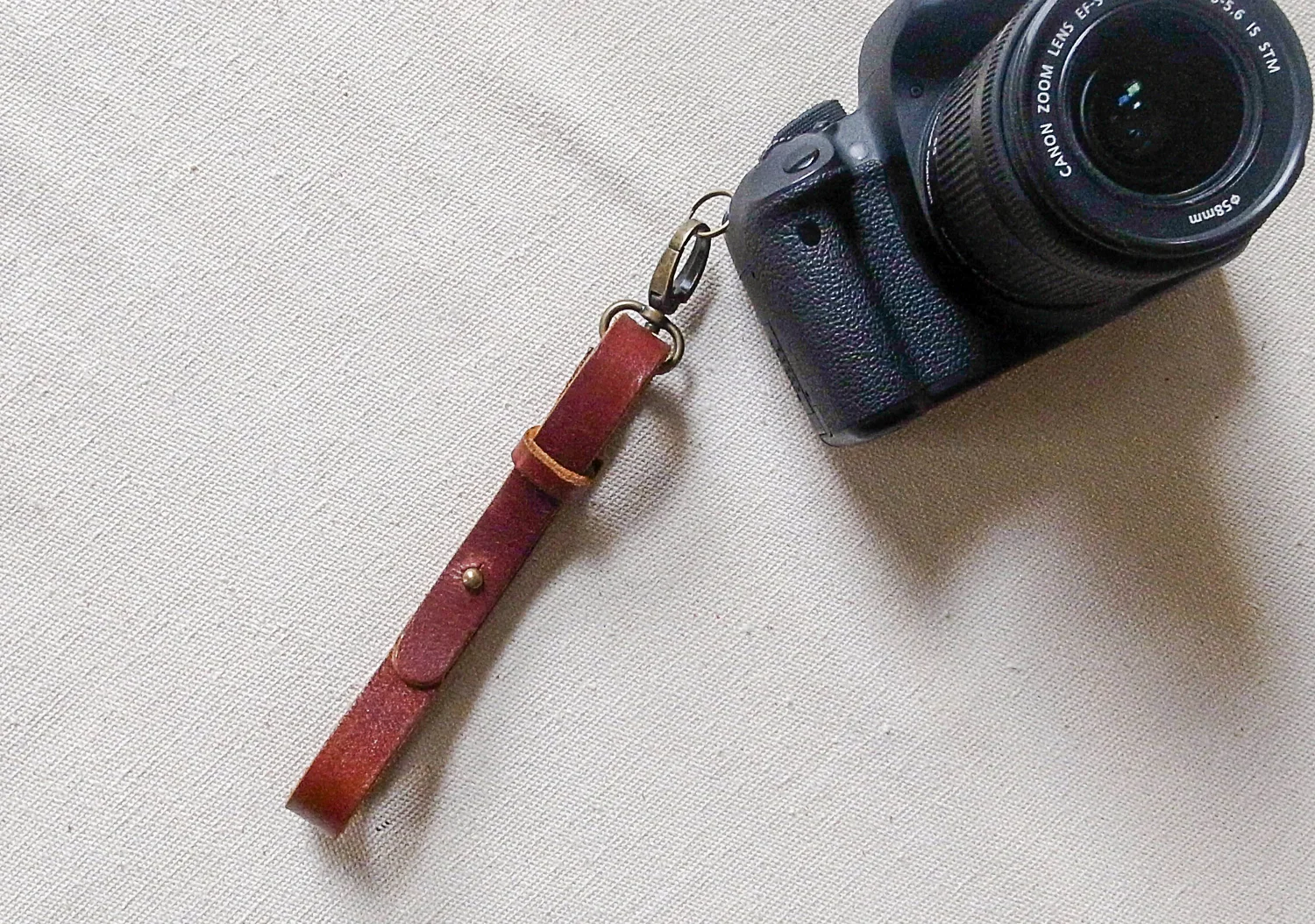 R0012468 ALTA MODOTHE ALTA WRIST STRAP_.jpg