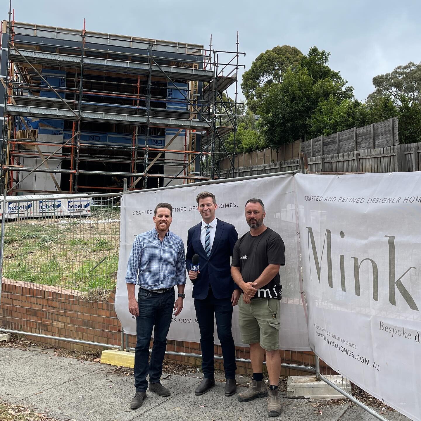 Did you catch @9newsmelbourne tonight? It was a pleasure having @paidpayments out at our latest custom home site talking about their new Paid. app and all things construction with us and the guys from @lawlessconstruction ~ hosted by @dougalbeatty.

